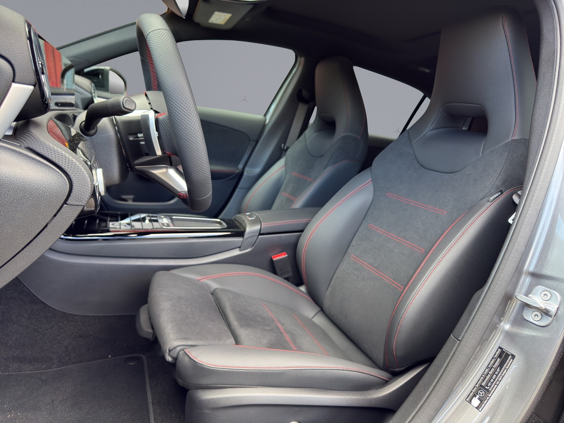 MERCEDES-BENZ A 220 AMG Line 4m-image-19