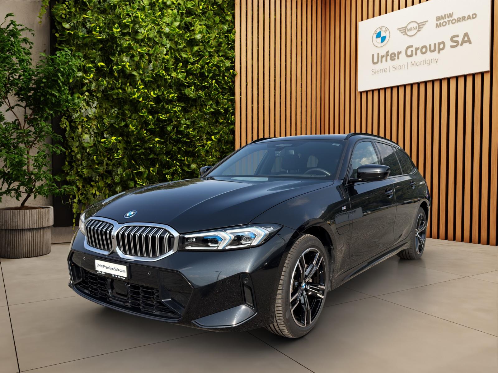 BMW 🆕 330e x DriveTouring Steptronic M Sport (CH) ⛽ + 🔌
