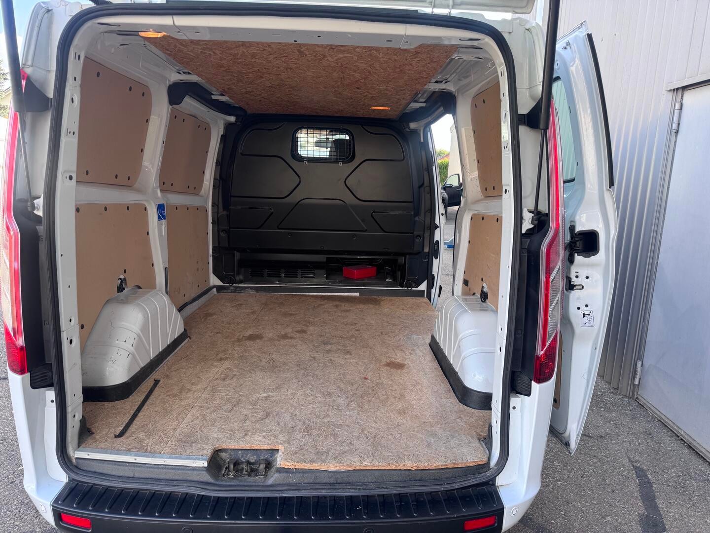 FORD Transit Custom Van 300 L1H1 Trend-image-5
