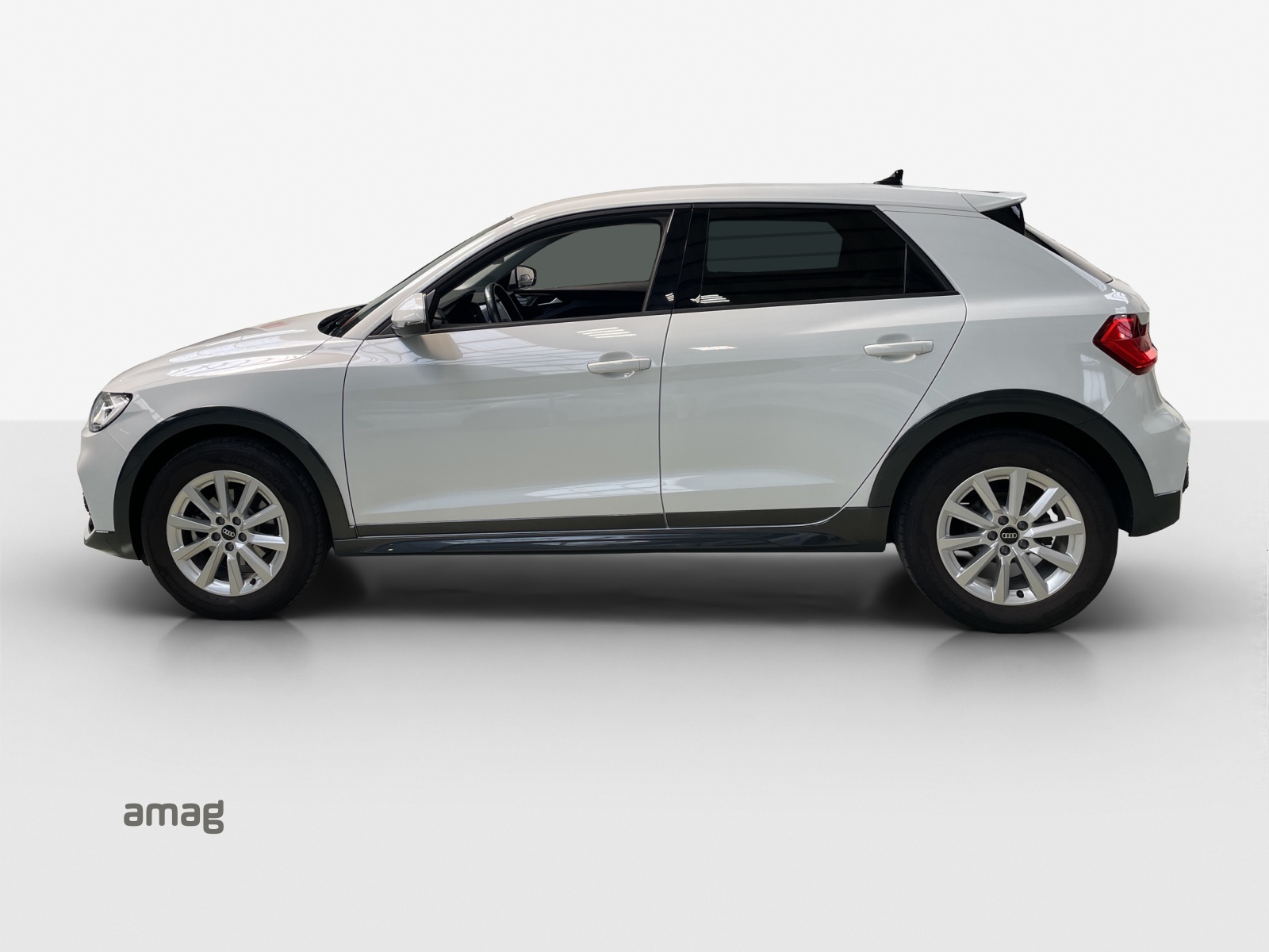 AUDI A1 City Carver 30 TFSI Attraction S-tronic-image-1