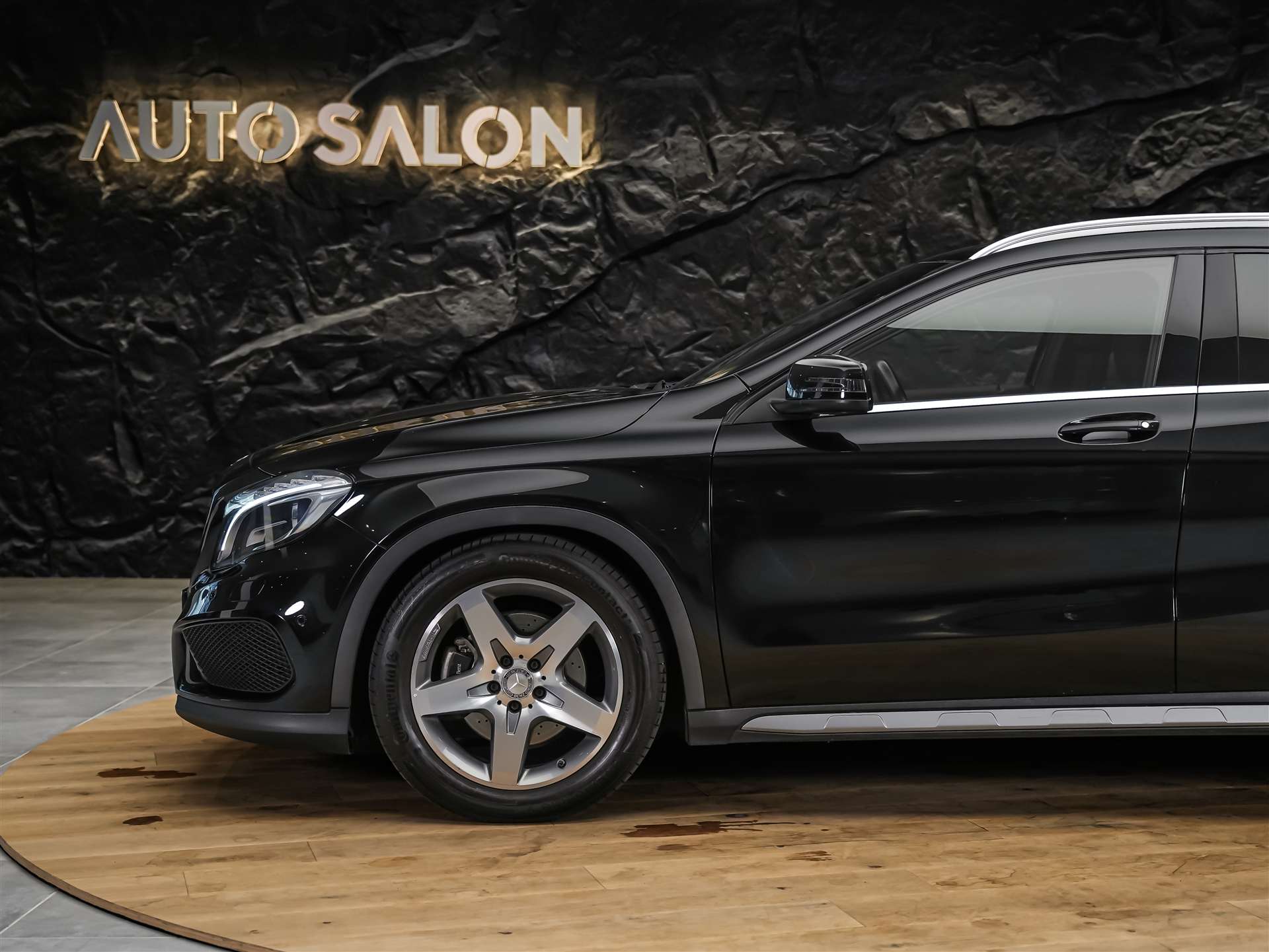 MERCEDES-BENZ GLA 220 CDI AMG Line 4Matic 7G-DCT *CH-Fahrzeug*-image-13