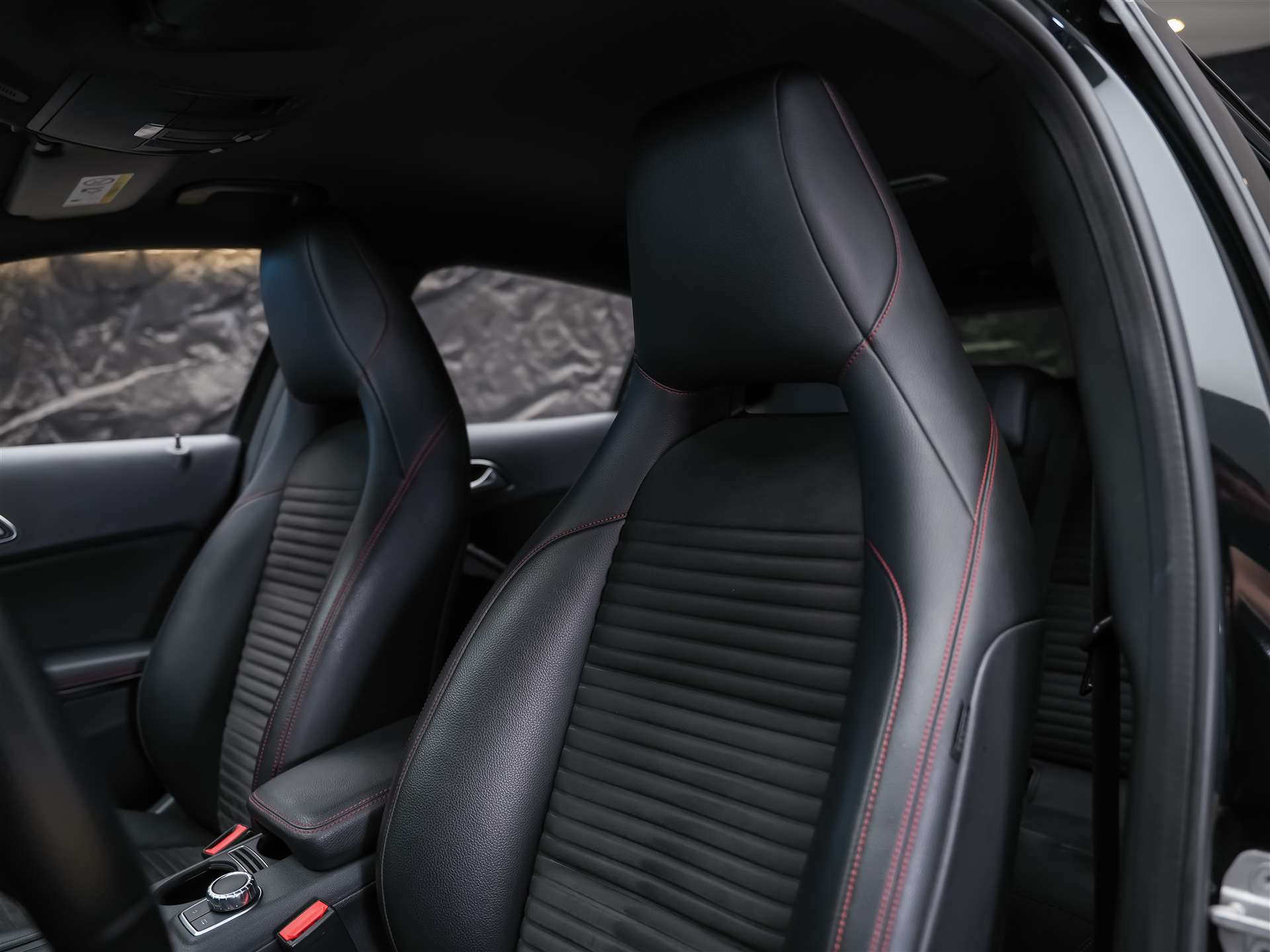 MERCEDES-BENZ GLA 220 CDI AMG Line 4Matic 7G-DCT *CH-Fahrzeug*-image-9