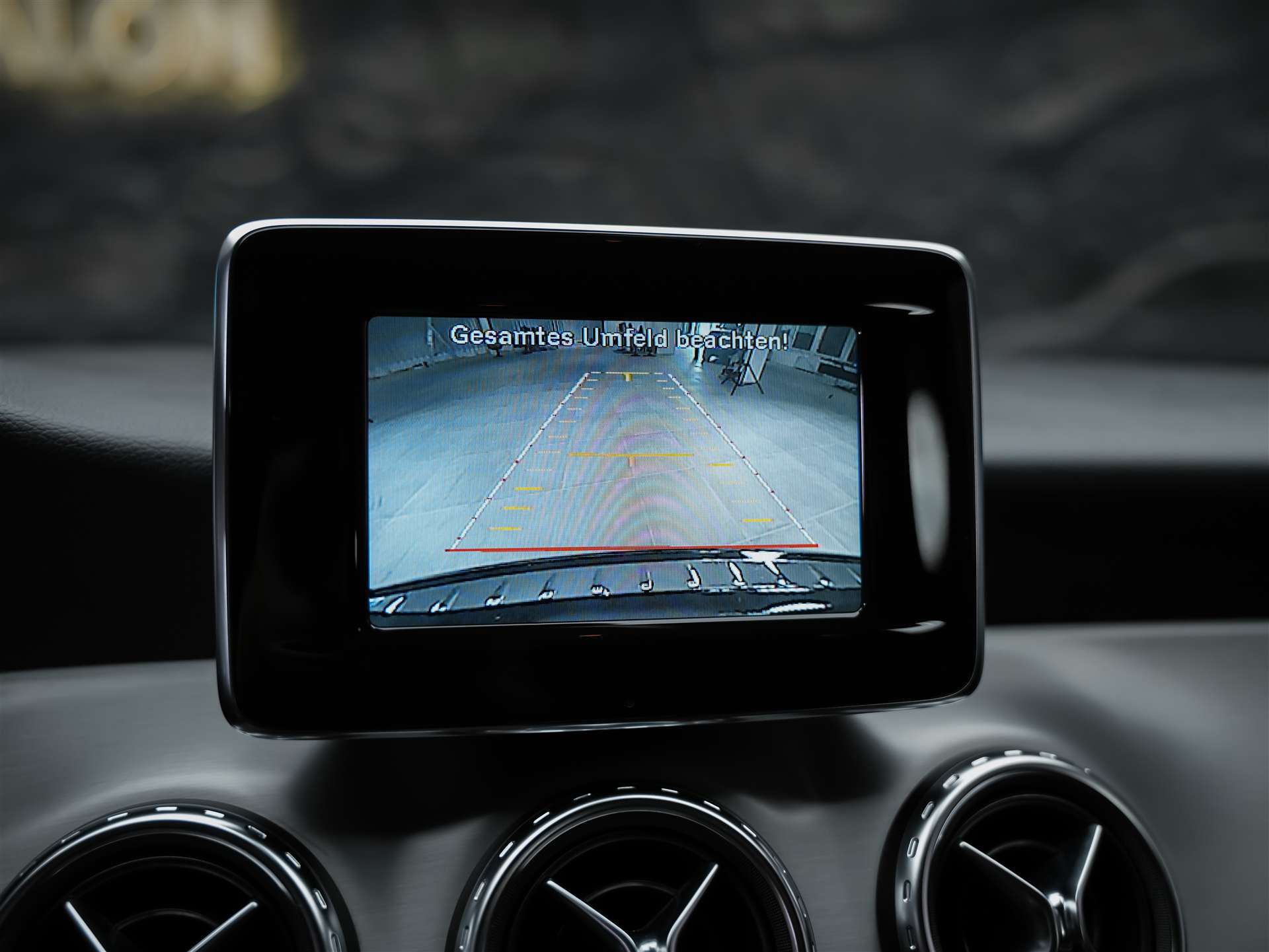 MERCEDES-BENZ GLA 220 CDI AMG Line 4Matic 7G-DCT *CH-Fahrzeug*-image-34