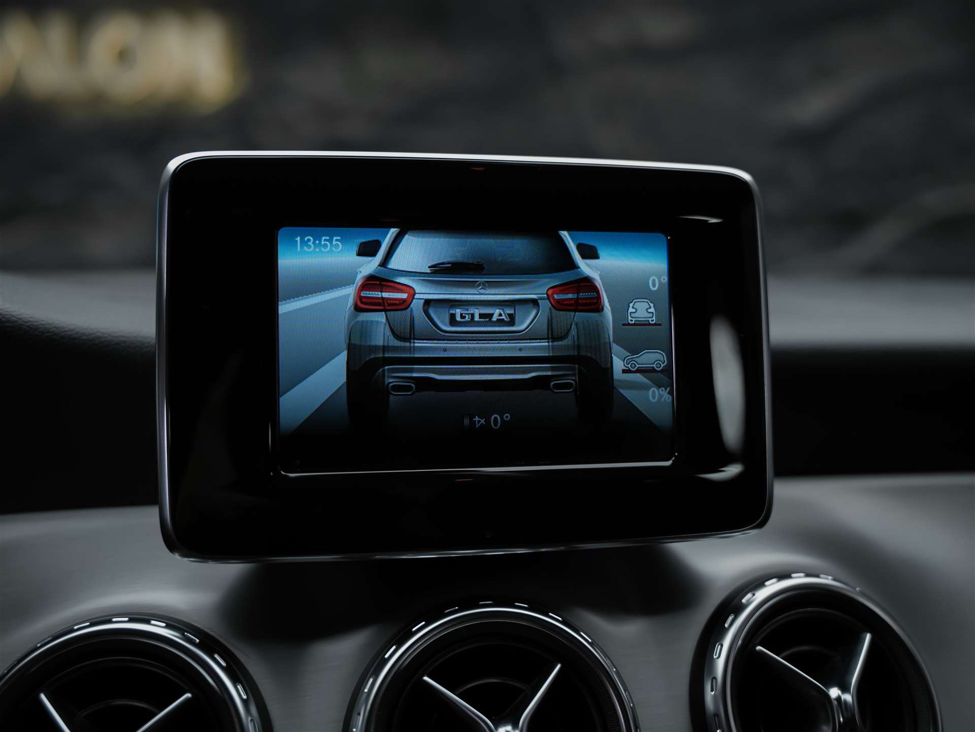 MERCEDES-BENZ GLA 220 CDI AMG Line 4Matic 7G-DCT *CH-Fahrzeug*-image-29
