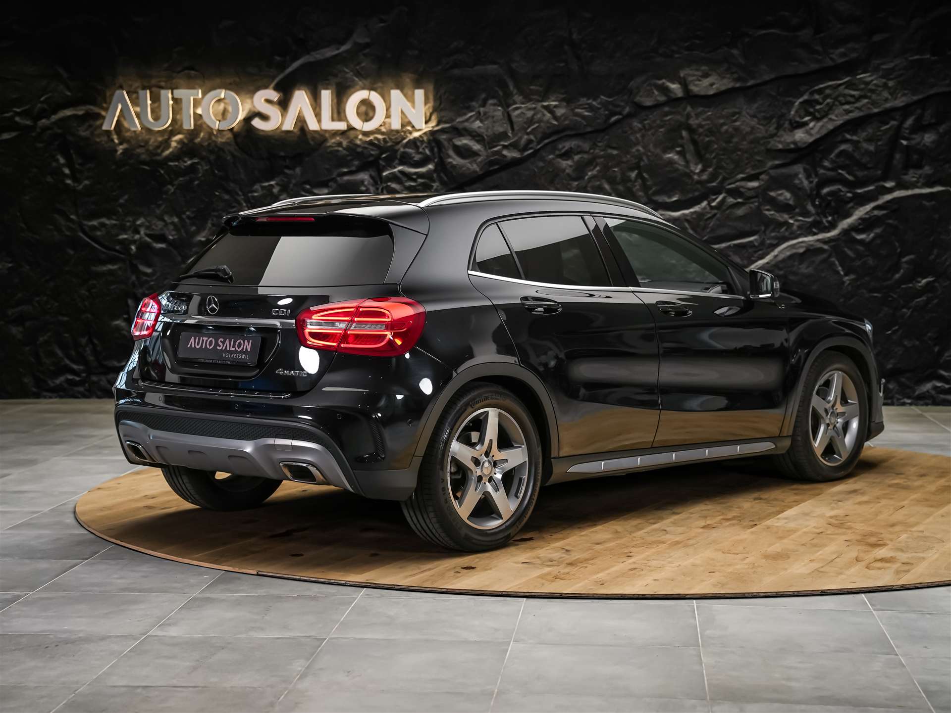 MERCEDES-BENZ GLA 220 CDI AMG Line 4Matic 7G-DCT *CH-Fahrzeug*-image-4