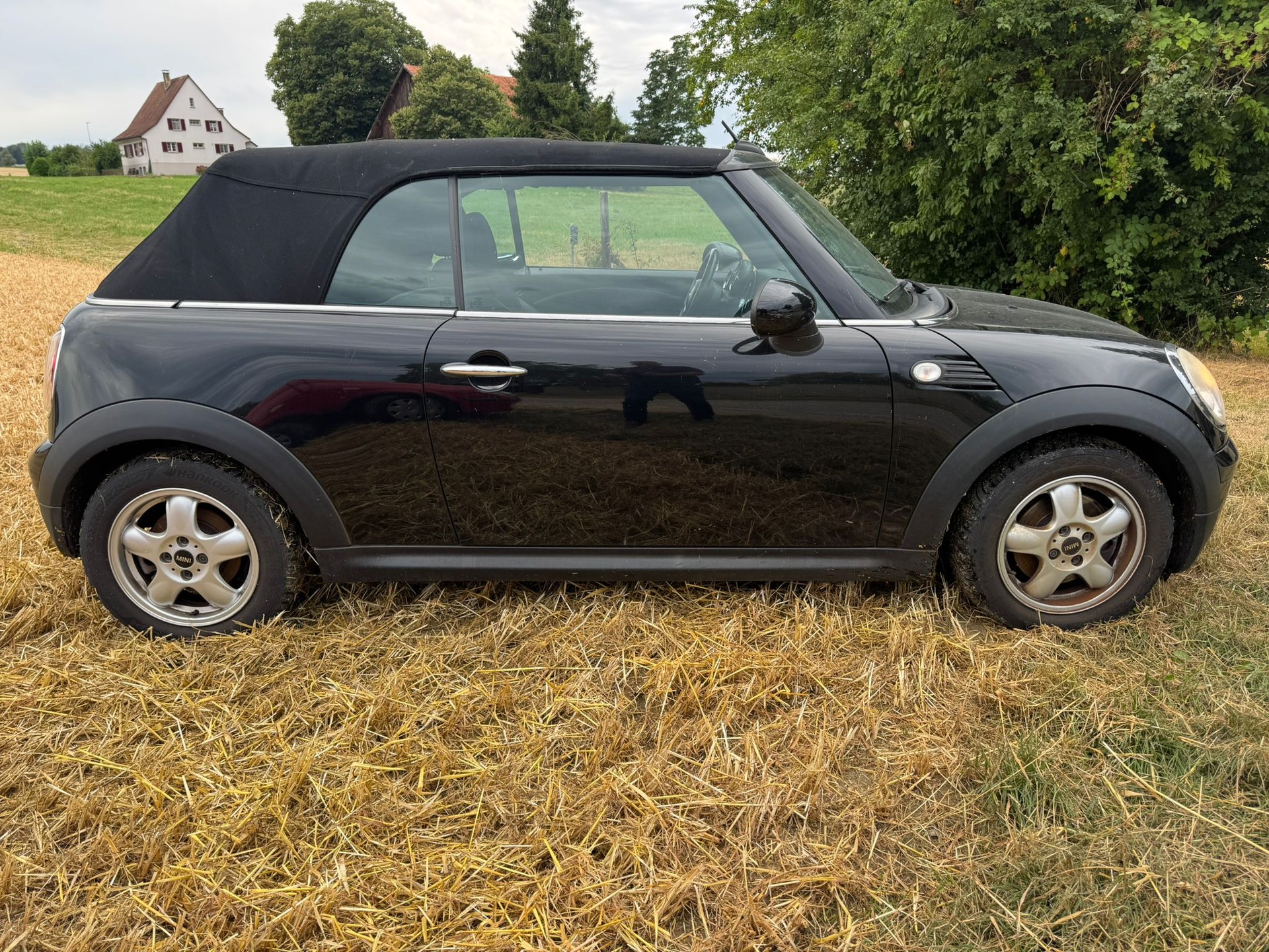 MINI One Cabriolet-image-4
