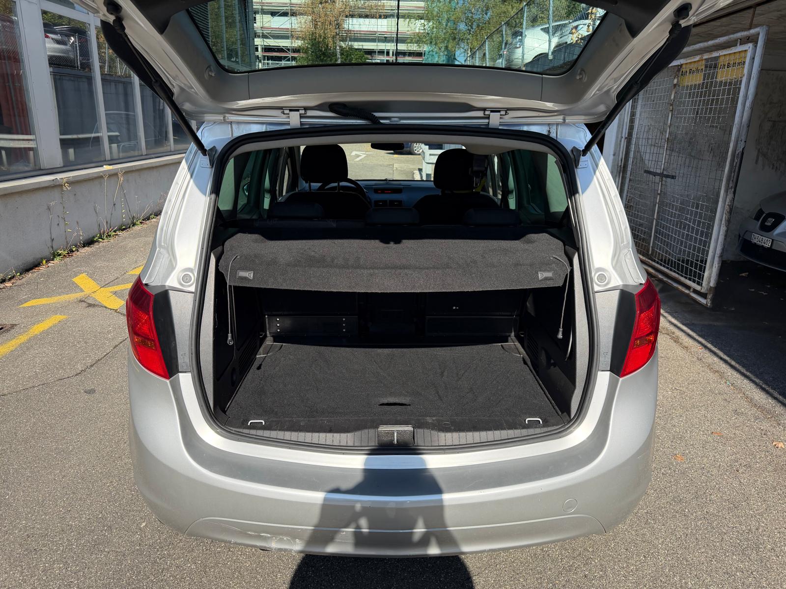 OPEL Meriva 1.7 CDTi Enjoy Automatic-image-10