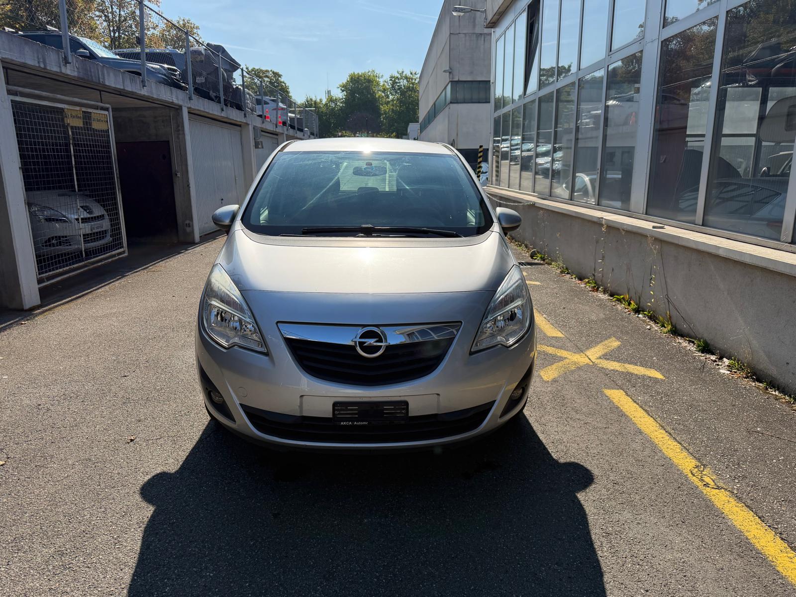 OPEL Meriva 1.7 CDTi Enjoy Automatic-image-1