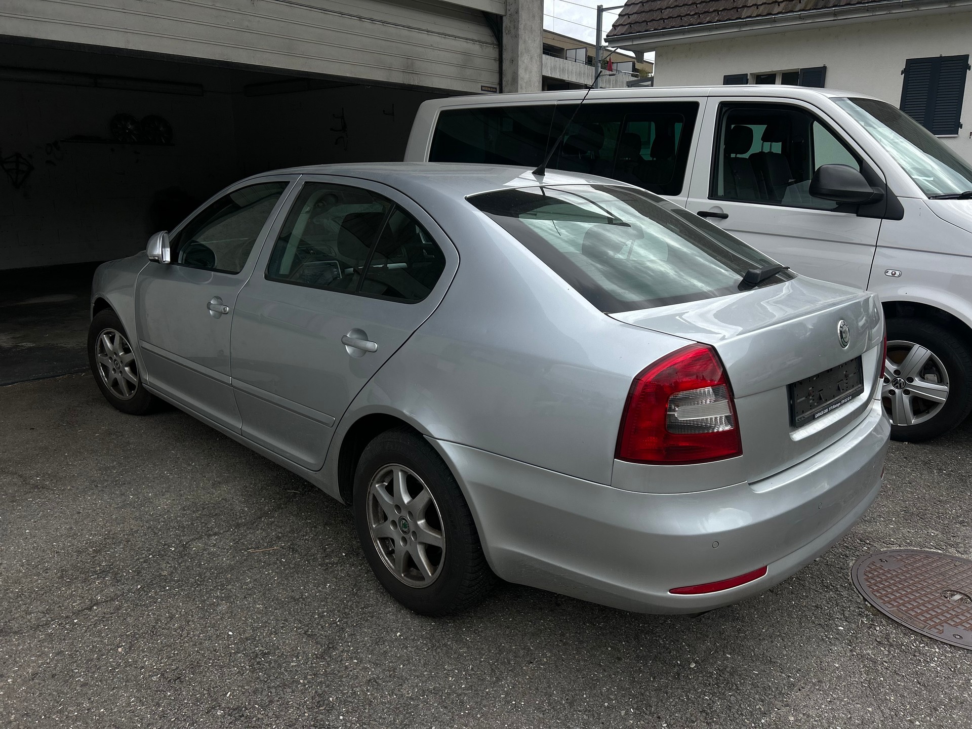 SKODA Octavia 1.8 TSI Elegance-image-2