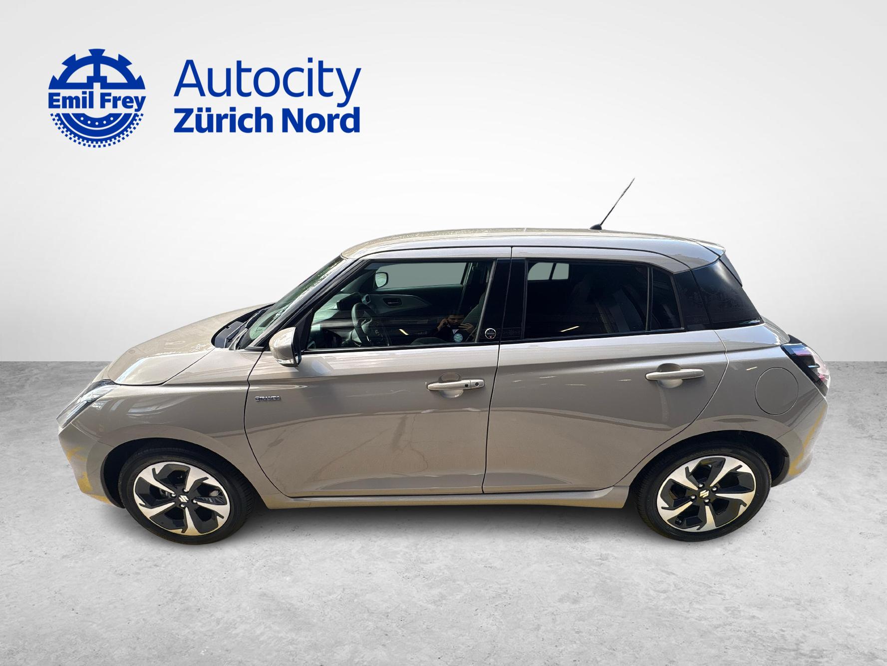 SUZUKI Swift 1.2 Tradizio Top Hybrid-showroom-element-1