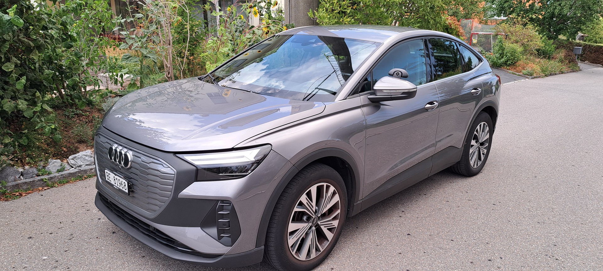 AUDI 40 Sportback-image-0
