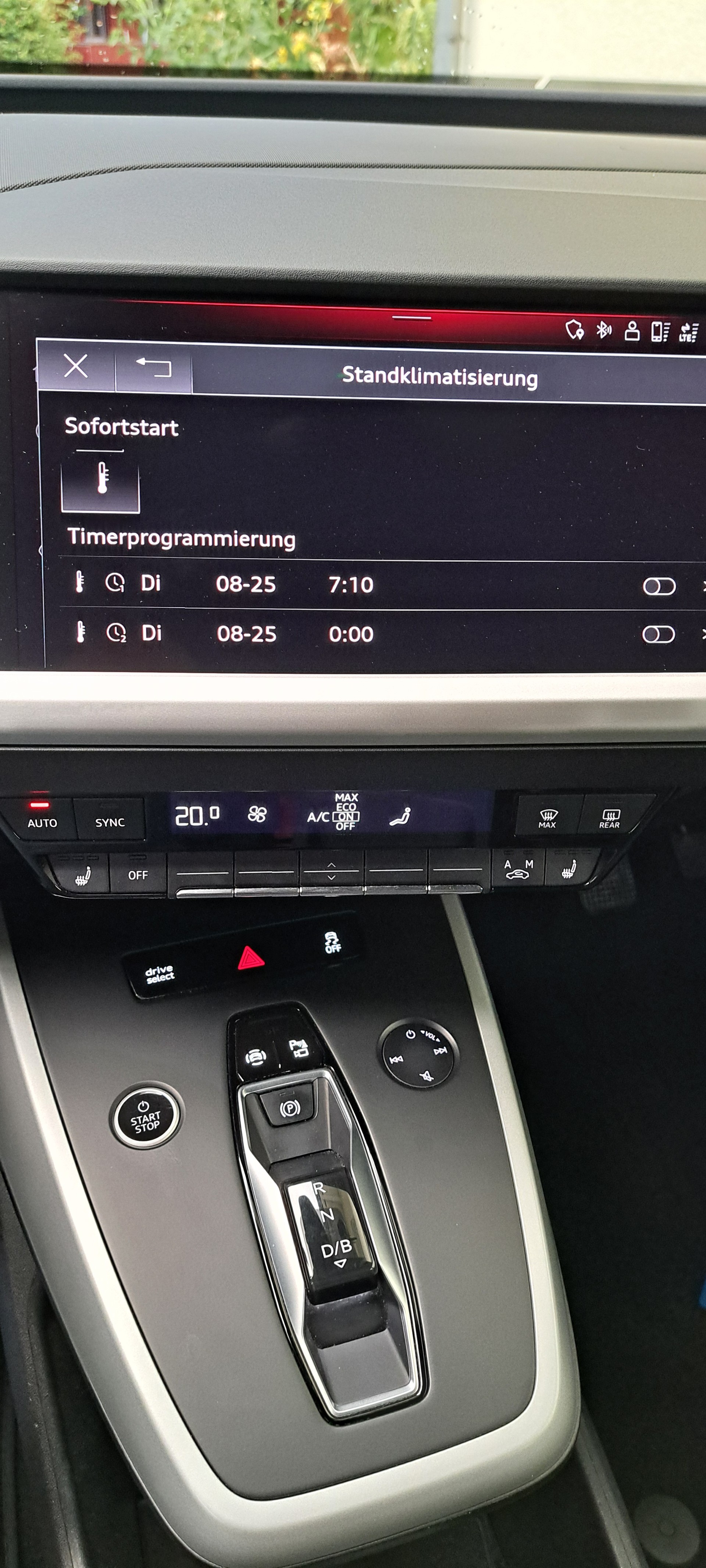AUDI 40 Sportback-image-10