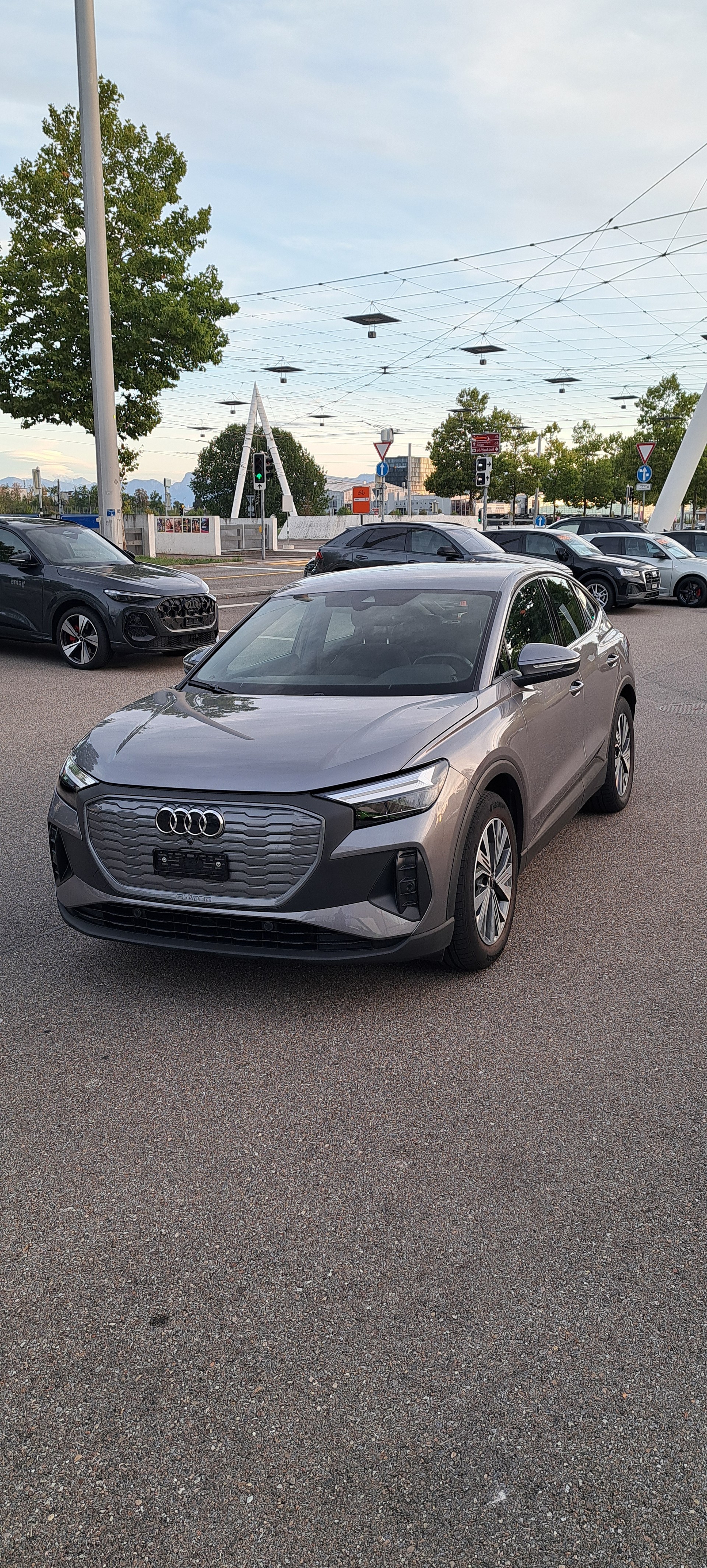 AUDI Q4 e-tron 40 Sportback-image-0