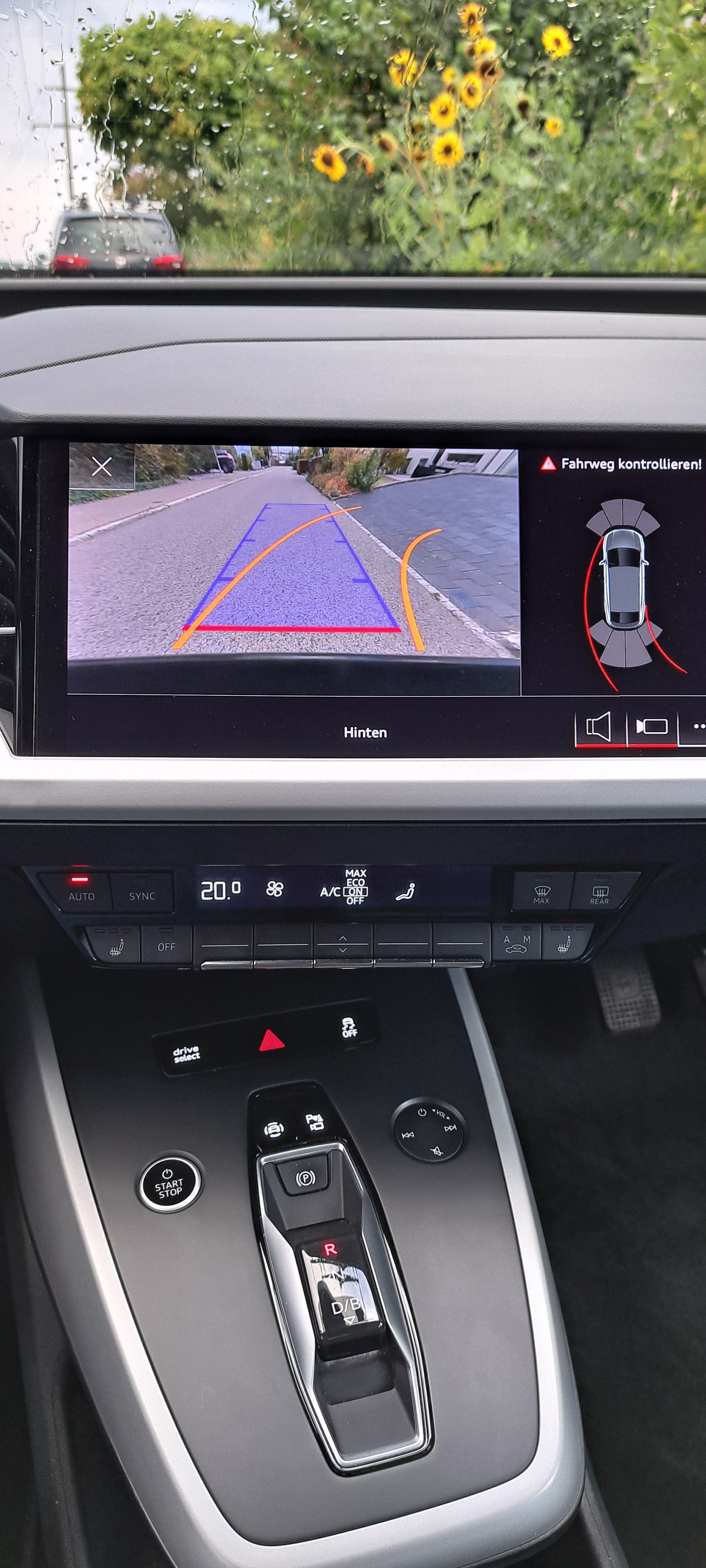 AUDI 40 Sportback-image-9
