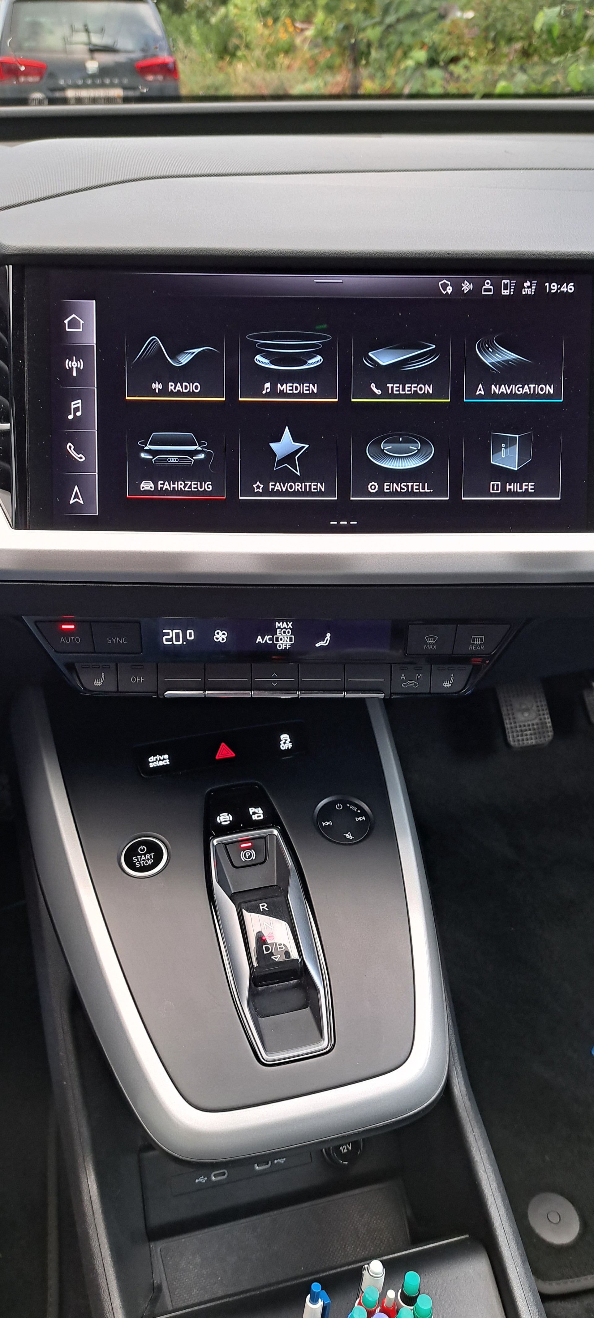 AUDI 40 Sportback-image-6