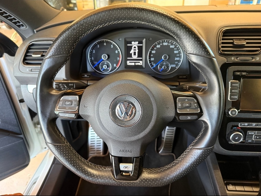VW Scirocco 2.0 TSI R-image-9