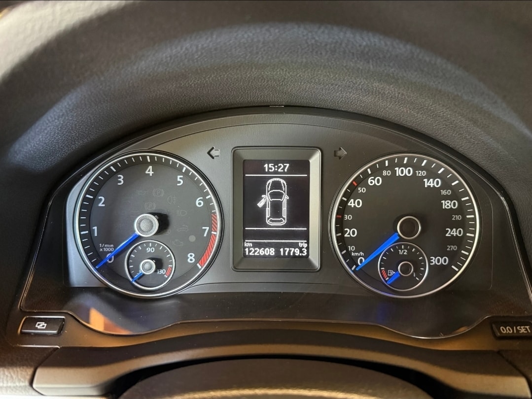 VW Scirocco 2.0 TSI R-image-10