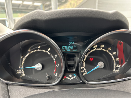 FORD Fiesta 1.0 SCTi Titanium-image-11