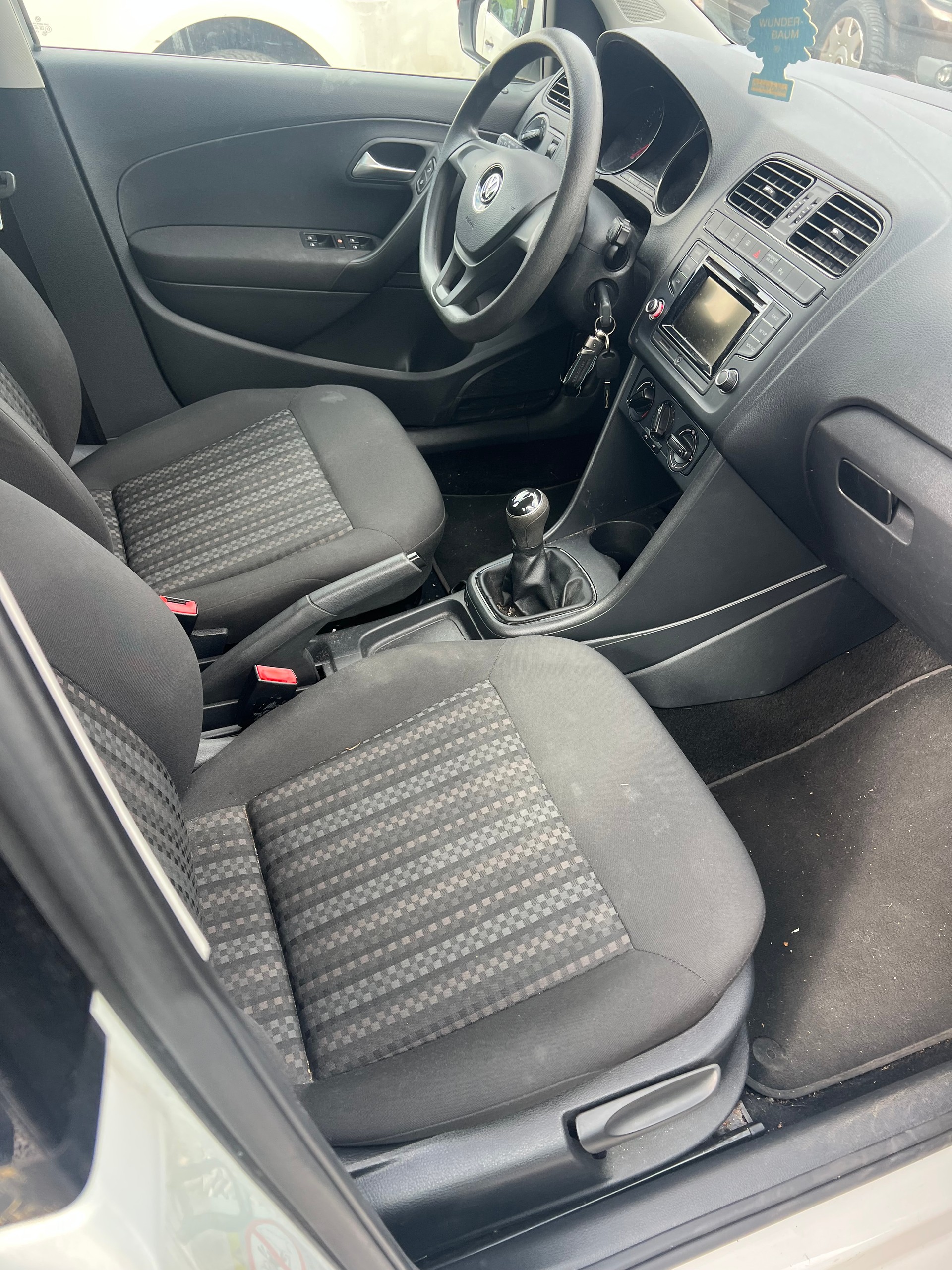 VW Polo 1.0 BMT Trendline-image-7