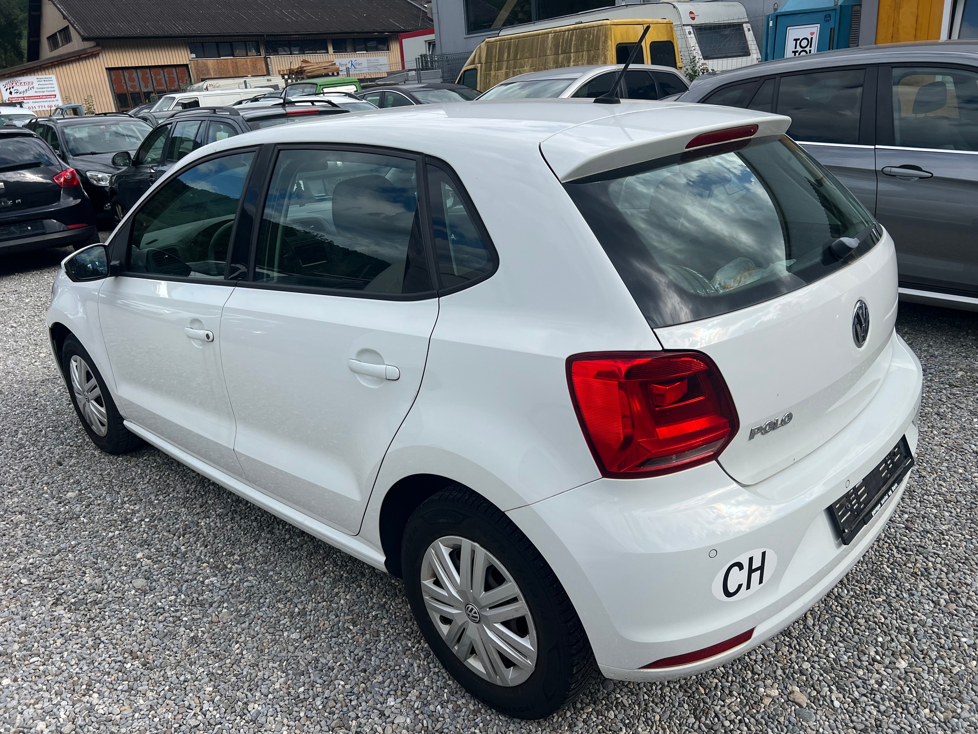 VW Polo 1.0 BMT Trendline-image-5