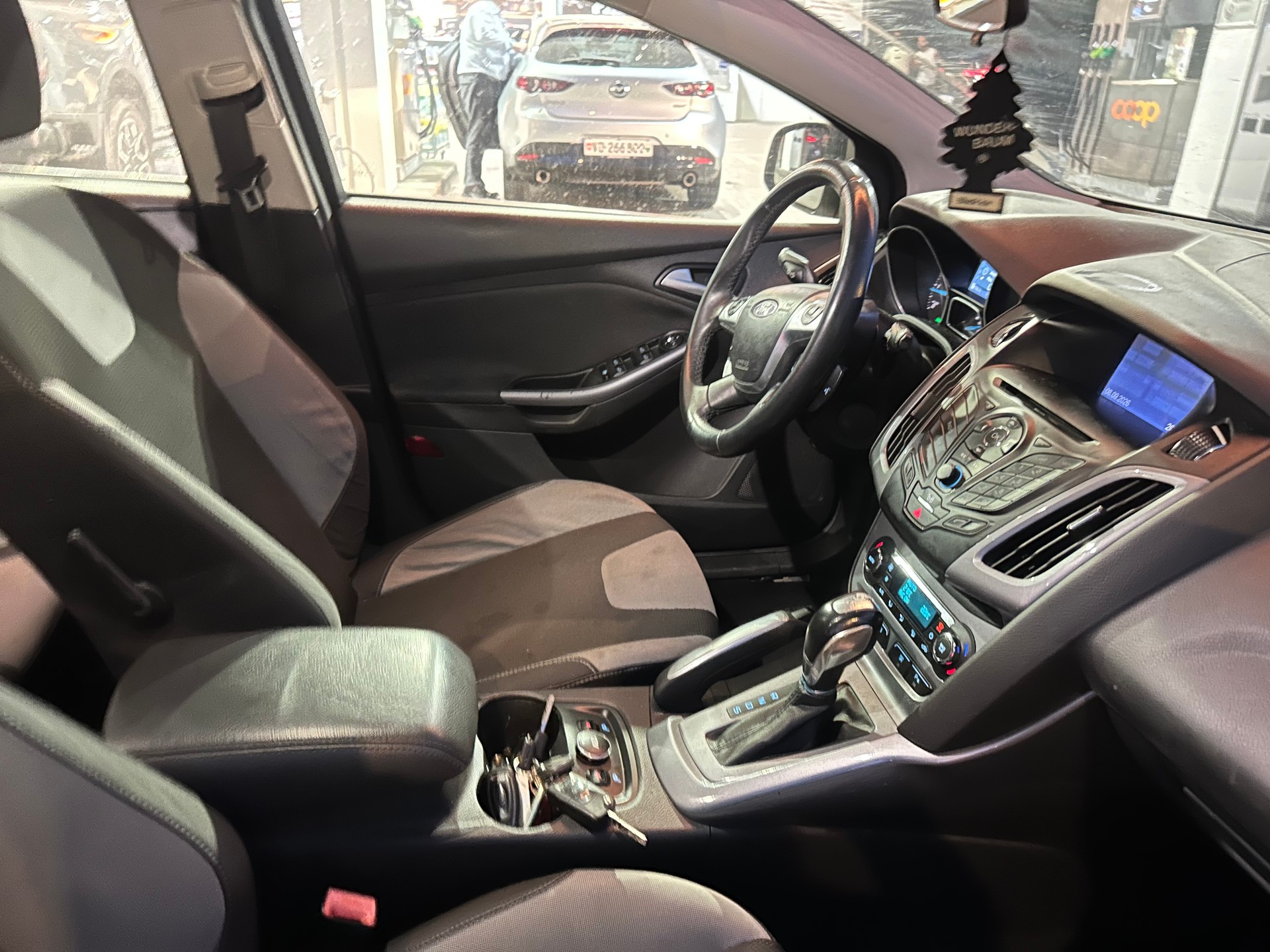 FORD Focus 2.0 TDCi Carving PowerShift-image-10