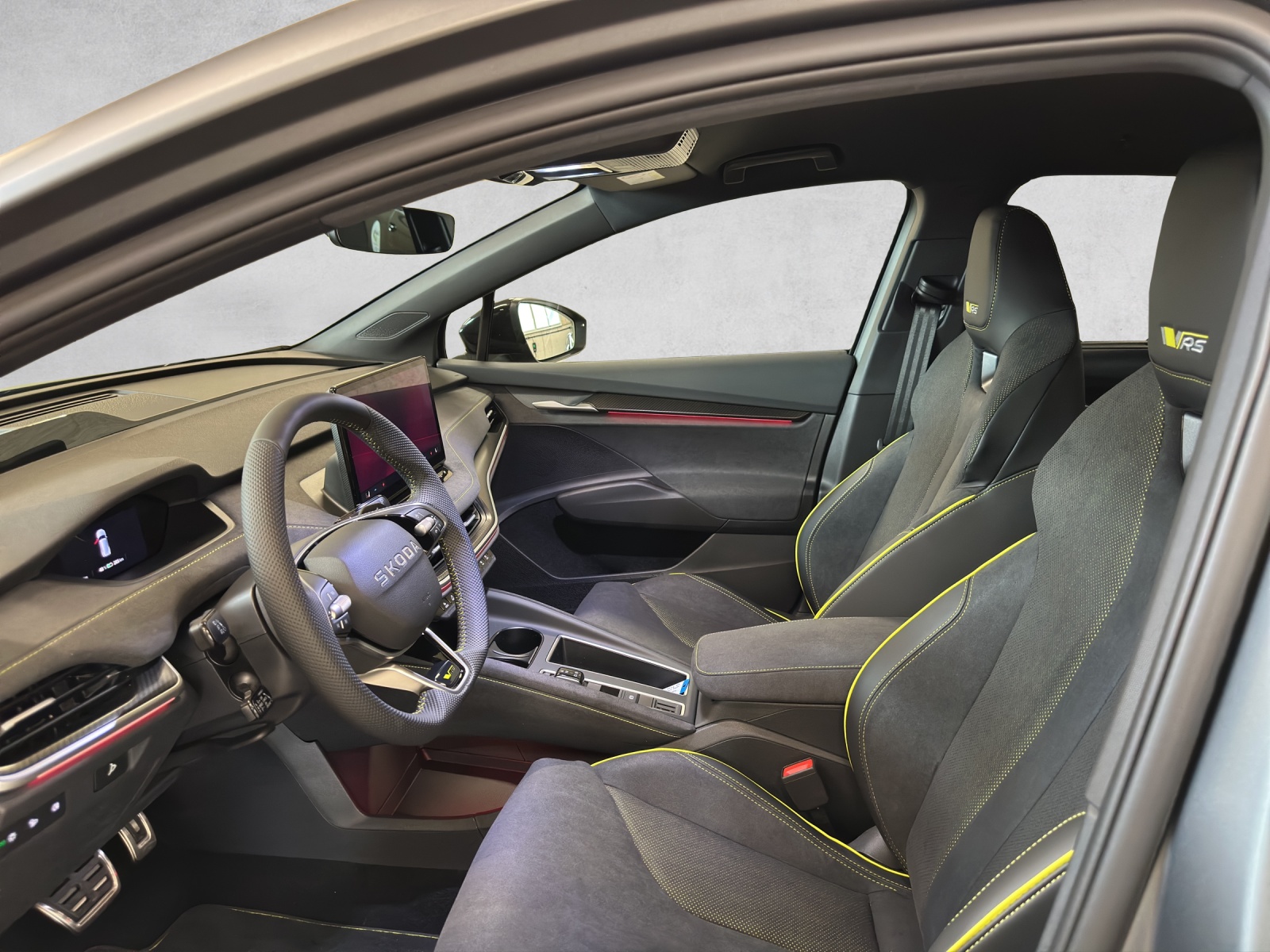 SKODA Elroq RS Matt Edition 4x4-image-7