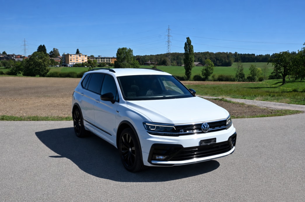 VW Tiguan Allspace 2.0 TDI R-Line SCR Highline 4MotionDSG-image-1