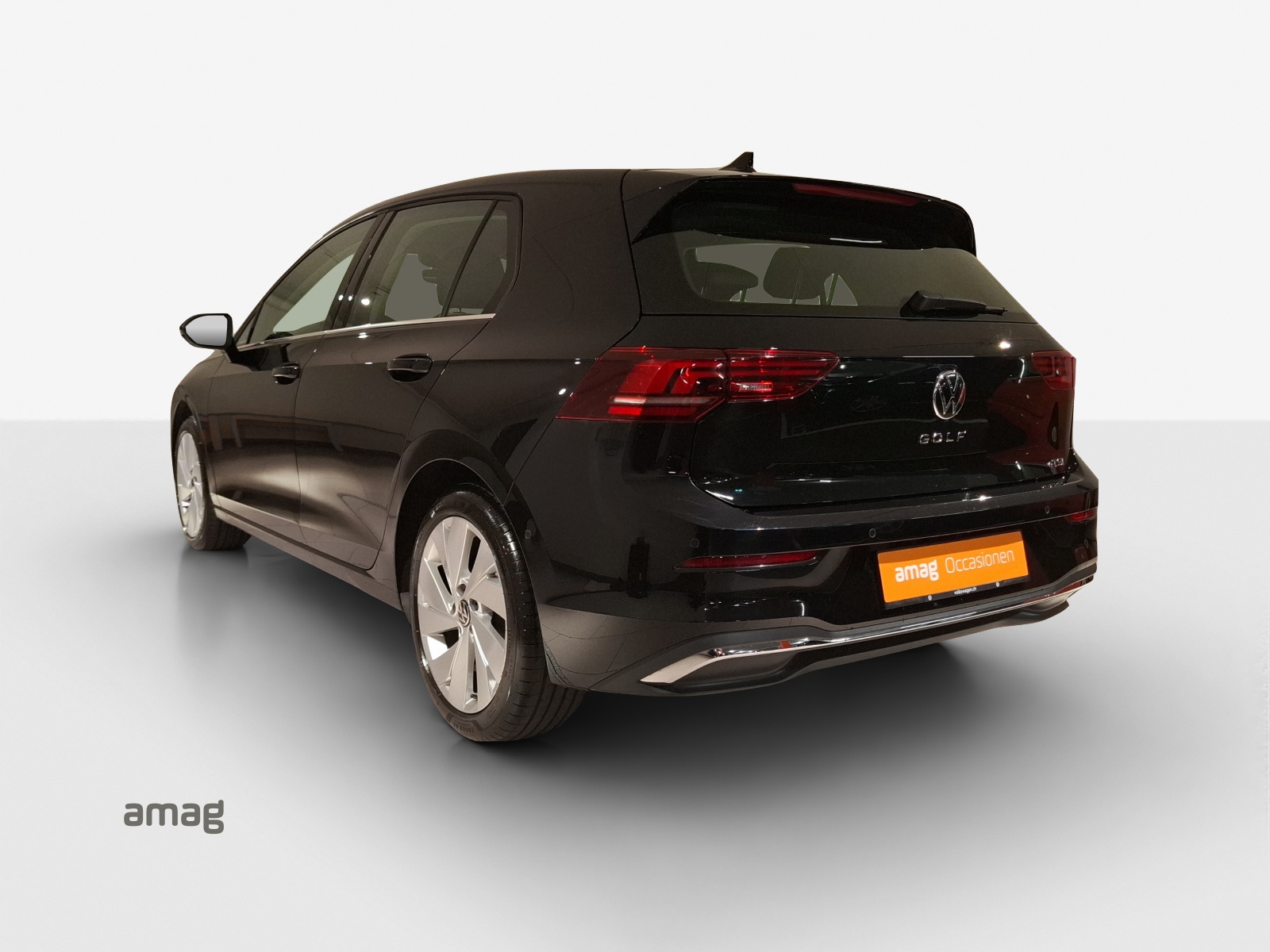 VW Golf 1.5 e TSI mHEV Style DSG-image-2