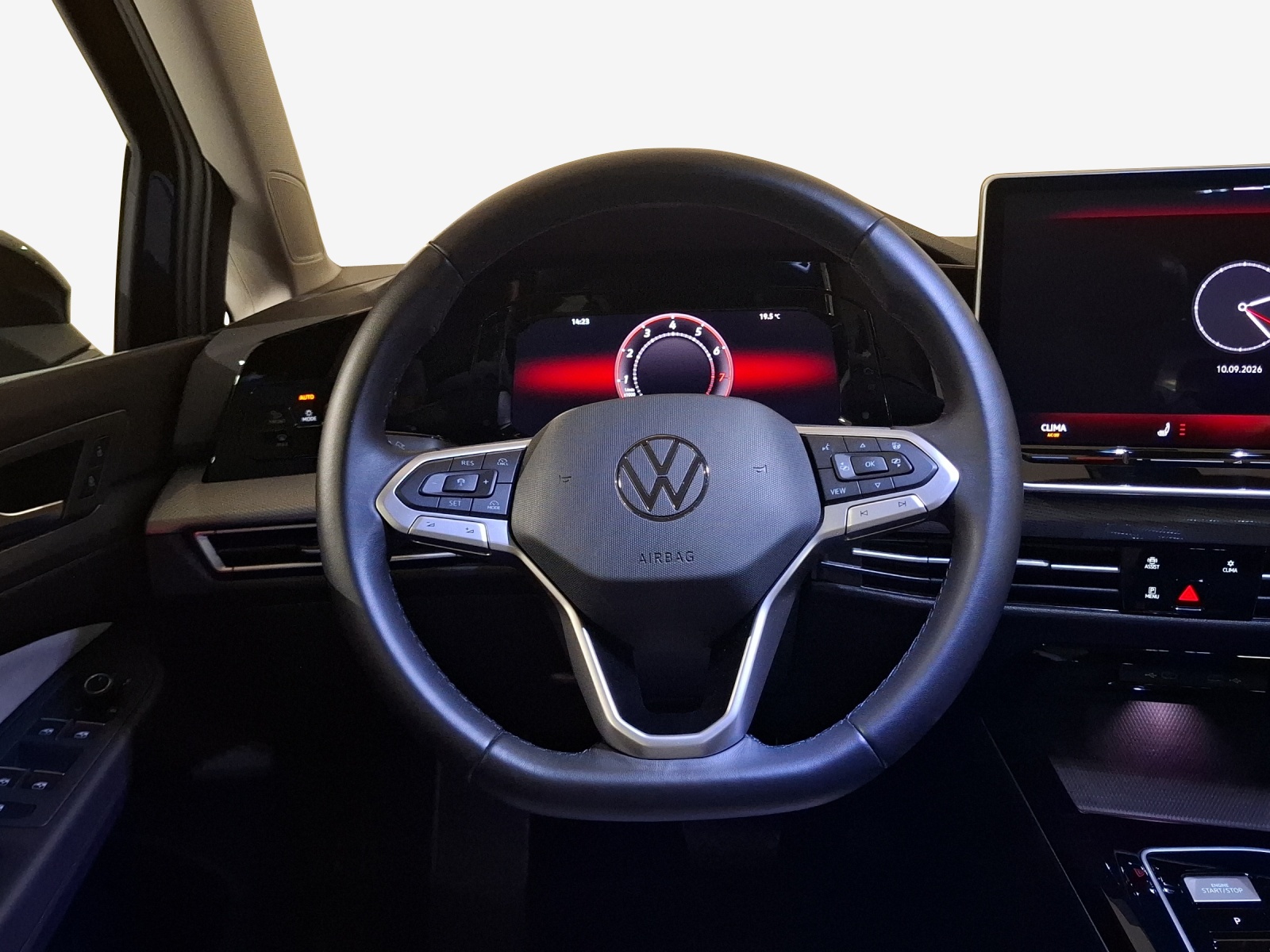 VW Golf 1.5 e TSI mHEV Style DSG-image-9
