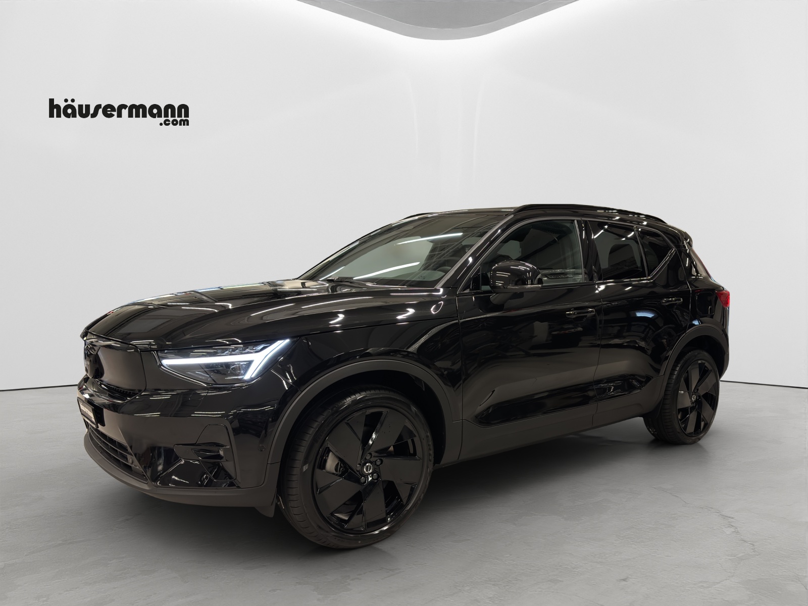 VOLVO EX40 Twin Black Edition AWD