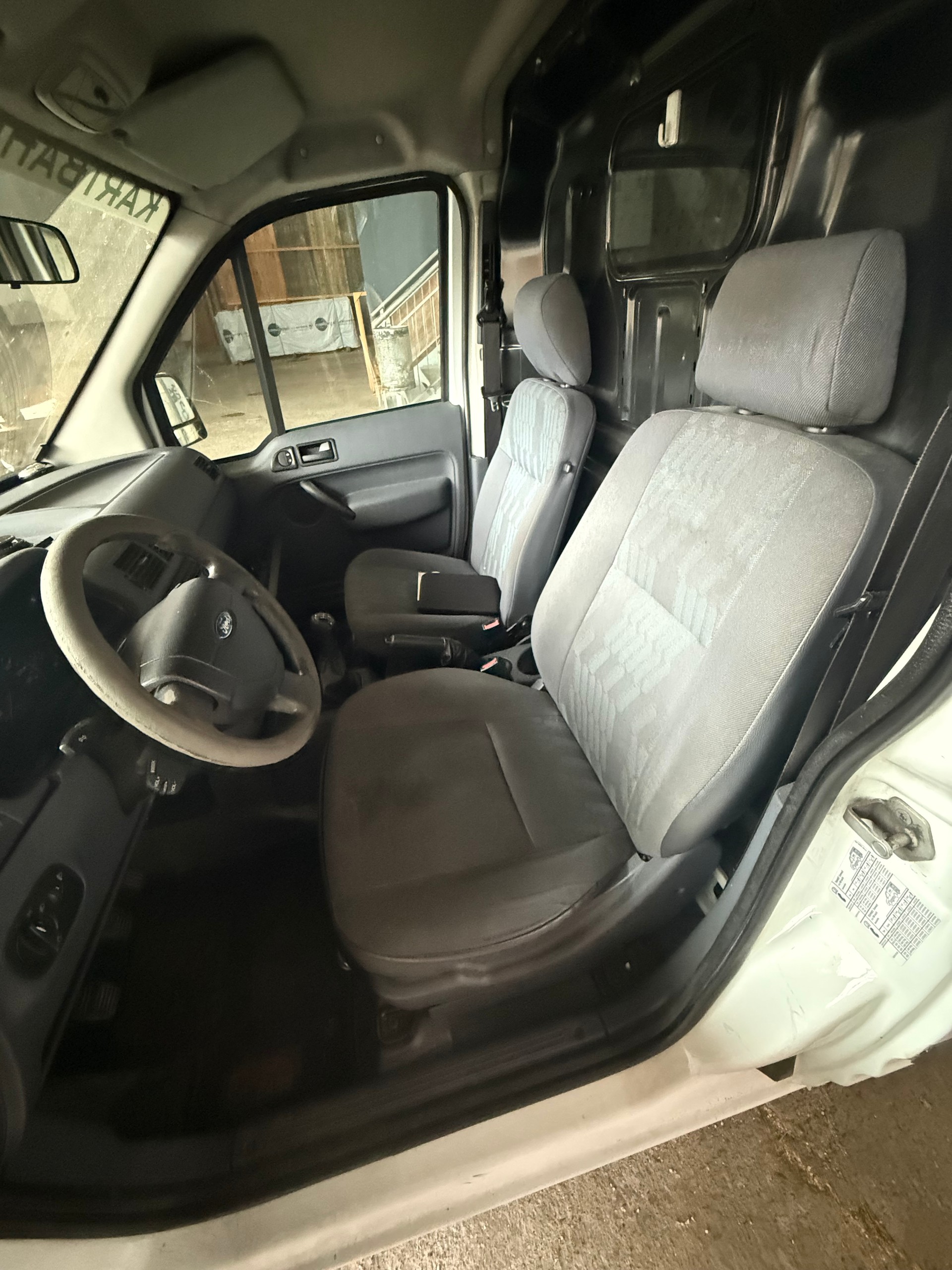 FORD Transit Connect T 220S TDCi 1.8-image-10