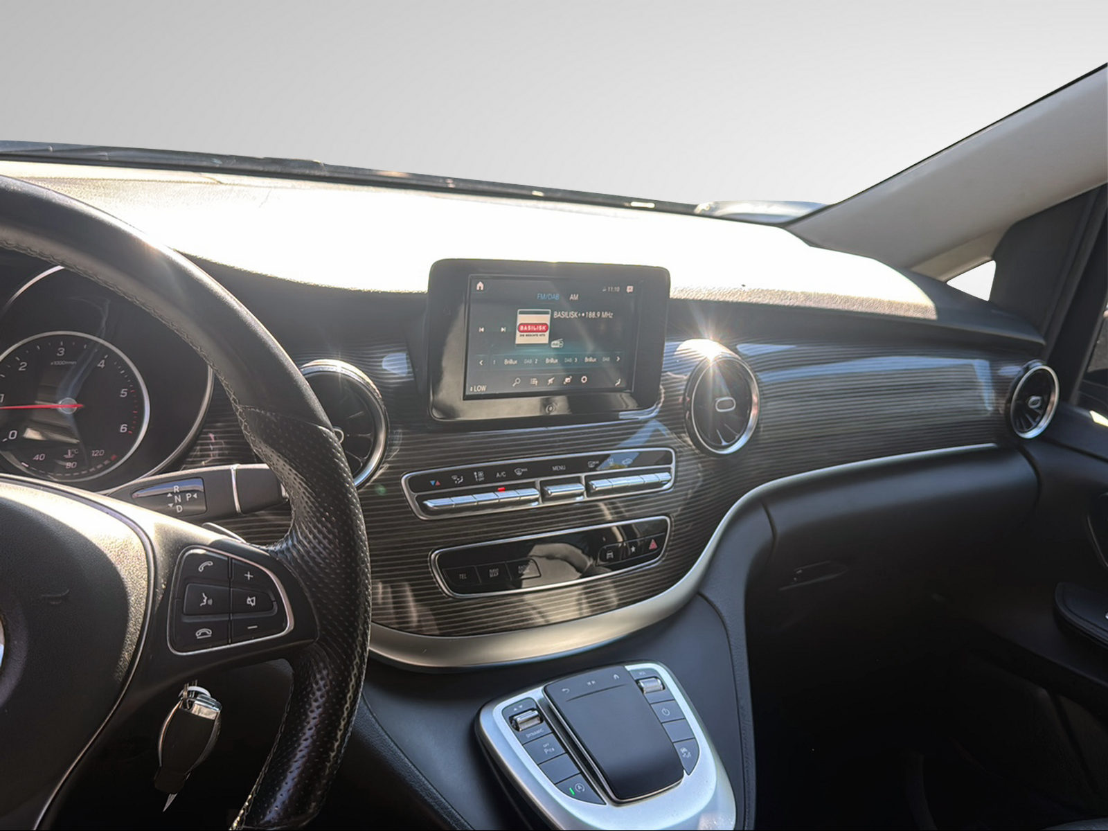 MERCEDES-BENZ V 250 d lang Avantgarde 4Matic G-Tronic-image-17