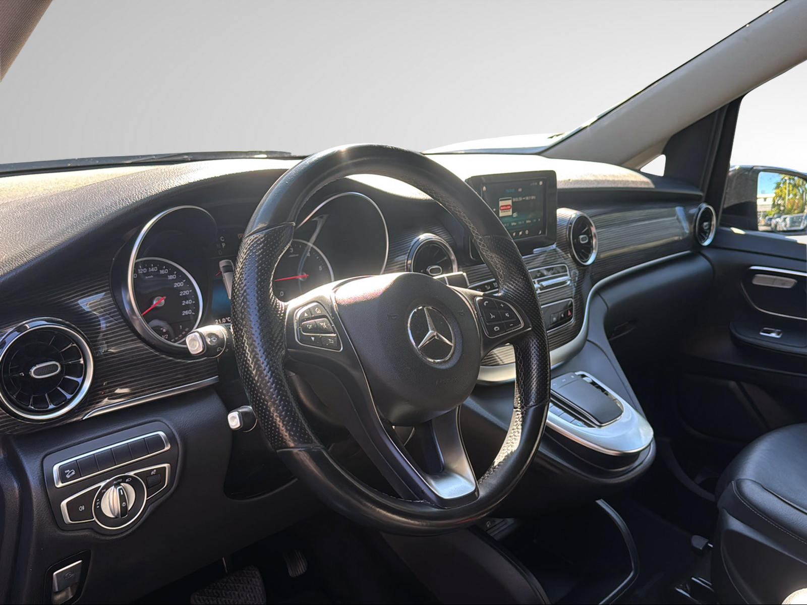 MERCEDES-BENZ V 250 d lang Avantgarde 4Matic G-Tronic-image-12