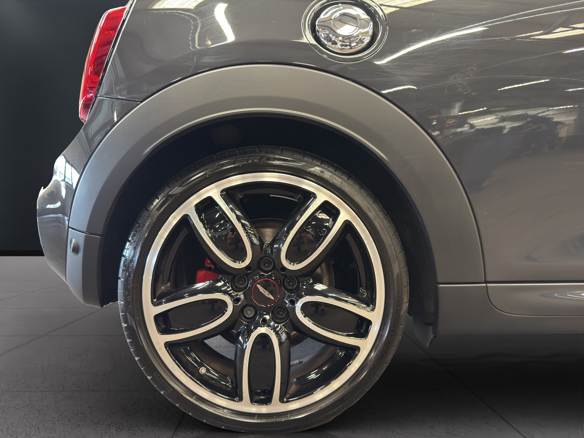 MINI Cooper John Cooper Works Steptronic-image-21
