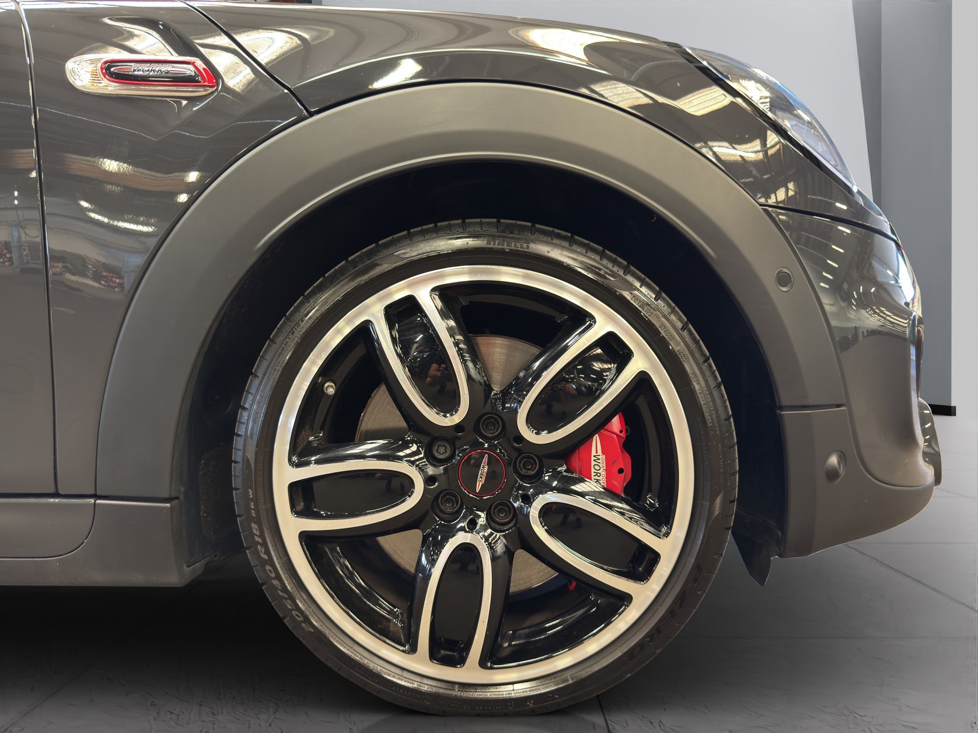 MINI Cooper John Cooper Works Steptronic-image-19