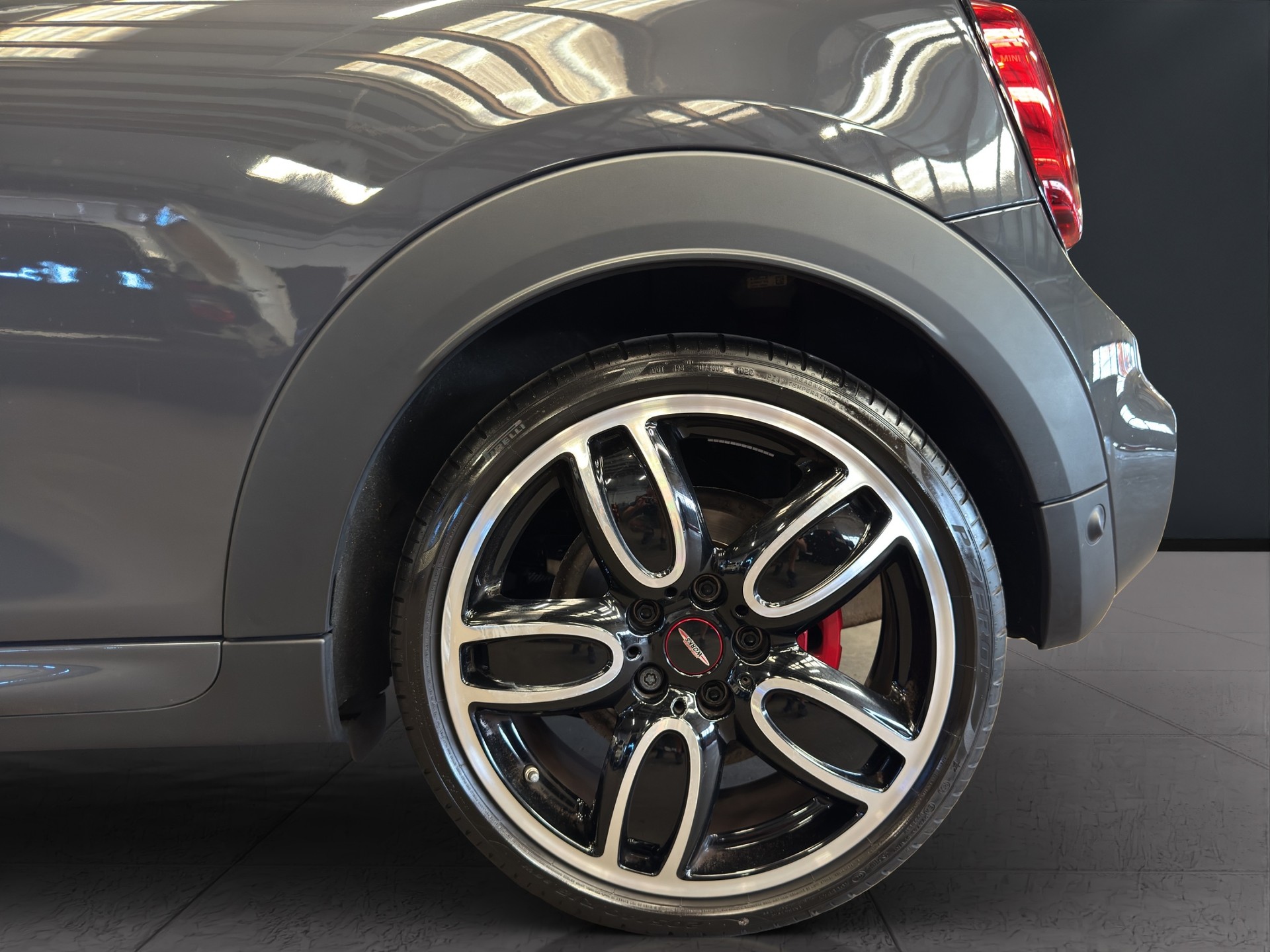 MINI Cooper John Cooper Works Steptronic-image-20