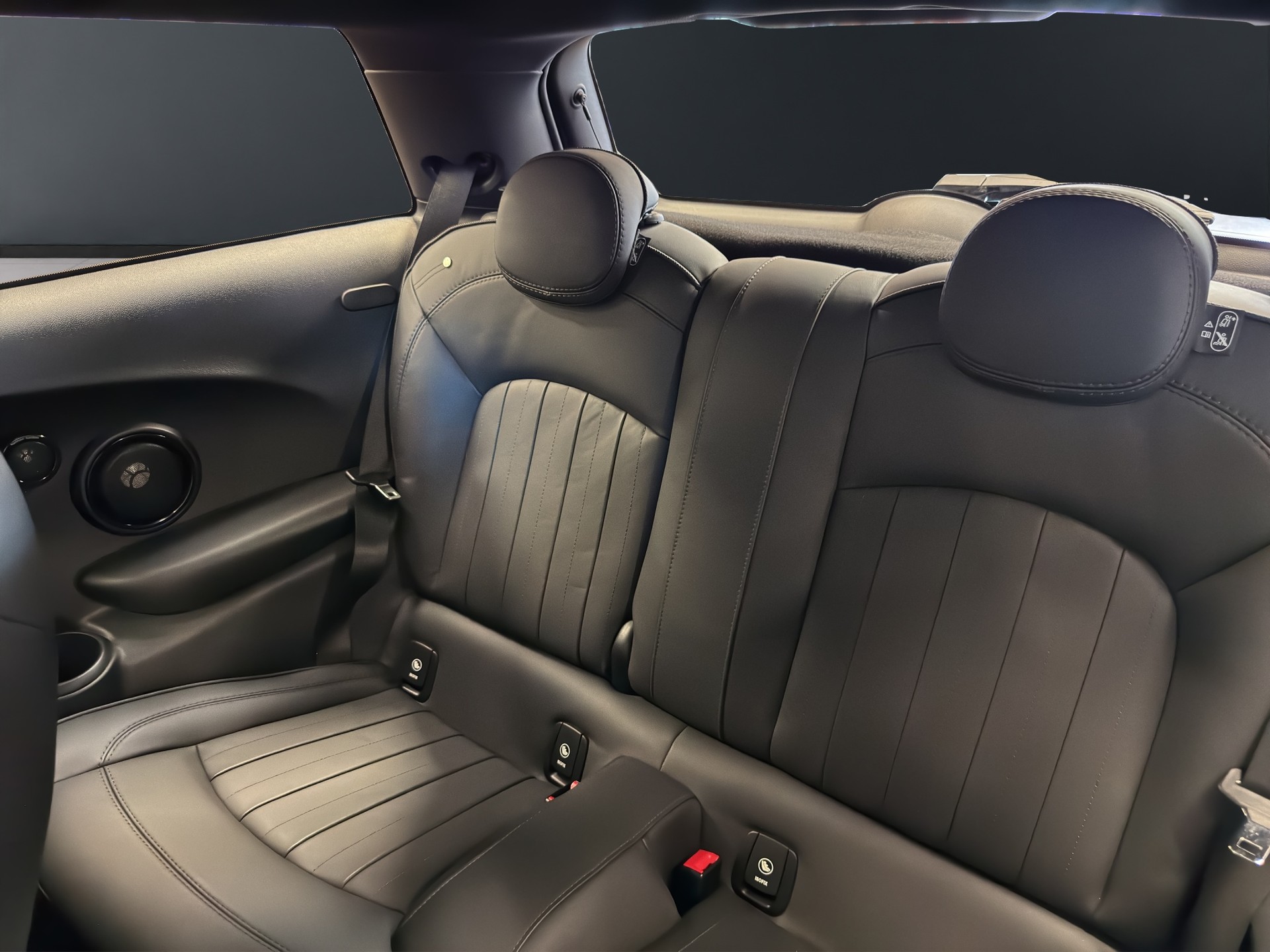 MINI Cooper John Cooper Works Steptronic-image-15