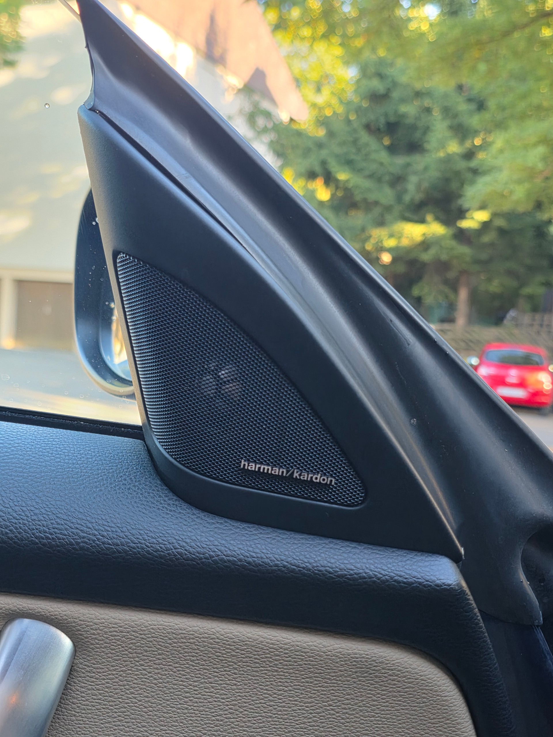 BMW 120i Coupé Steptronic *Facelift *Automat *Beige interior sehr gepflegt *Harmankardon *Xenon-image-7