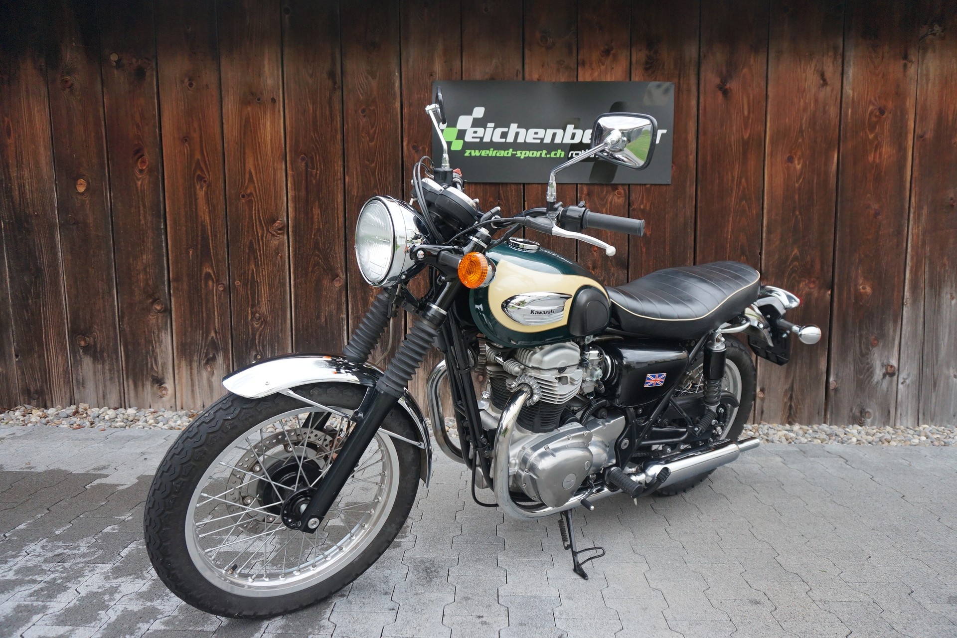 KAWASAKI W 650-showroom-element-1