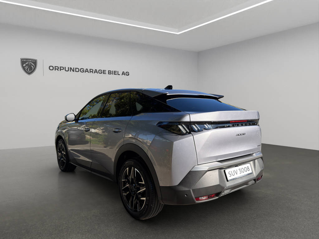 PEUGEOT 3008 1.2 Hybrid Business-image-10