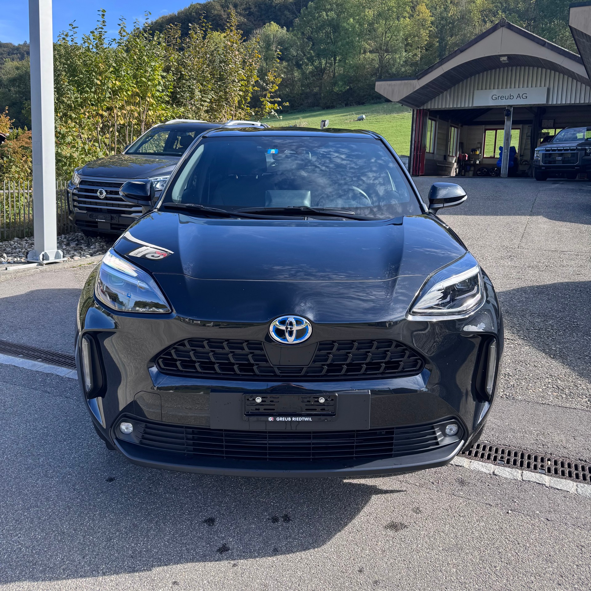 TOYOTA Yaris Cross 1.5 Trend e-CVT AWDi-image-6