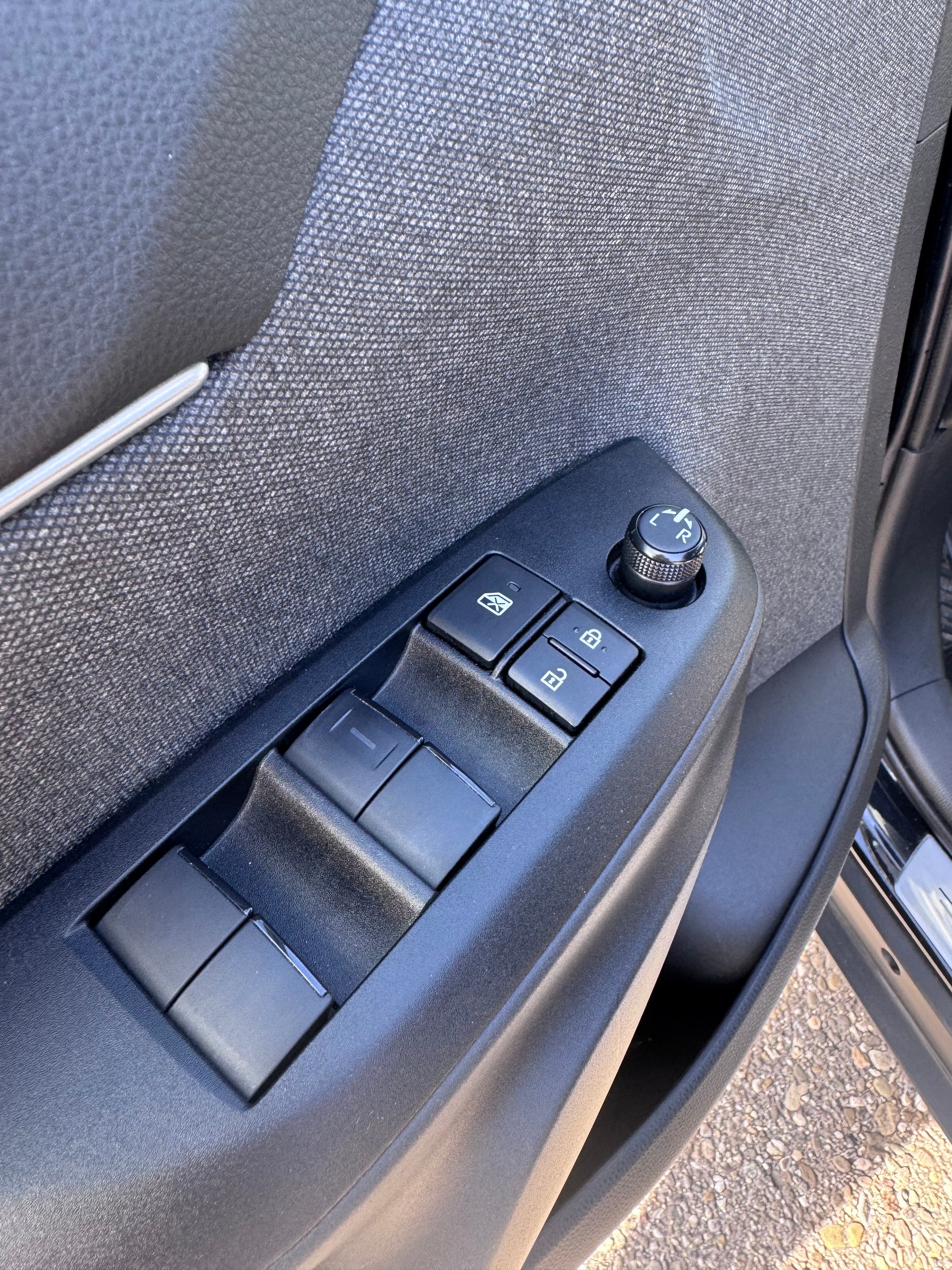 TOYOTA Yaris Cross 1.5 Trend e-CVT AWDi-image-11