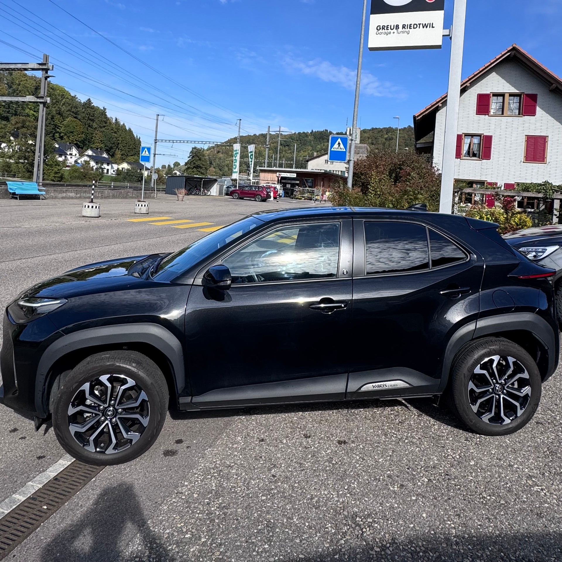 TOYOTA Yaris Cross 1.5 Trend e-CVT AWDi-image-1