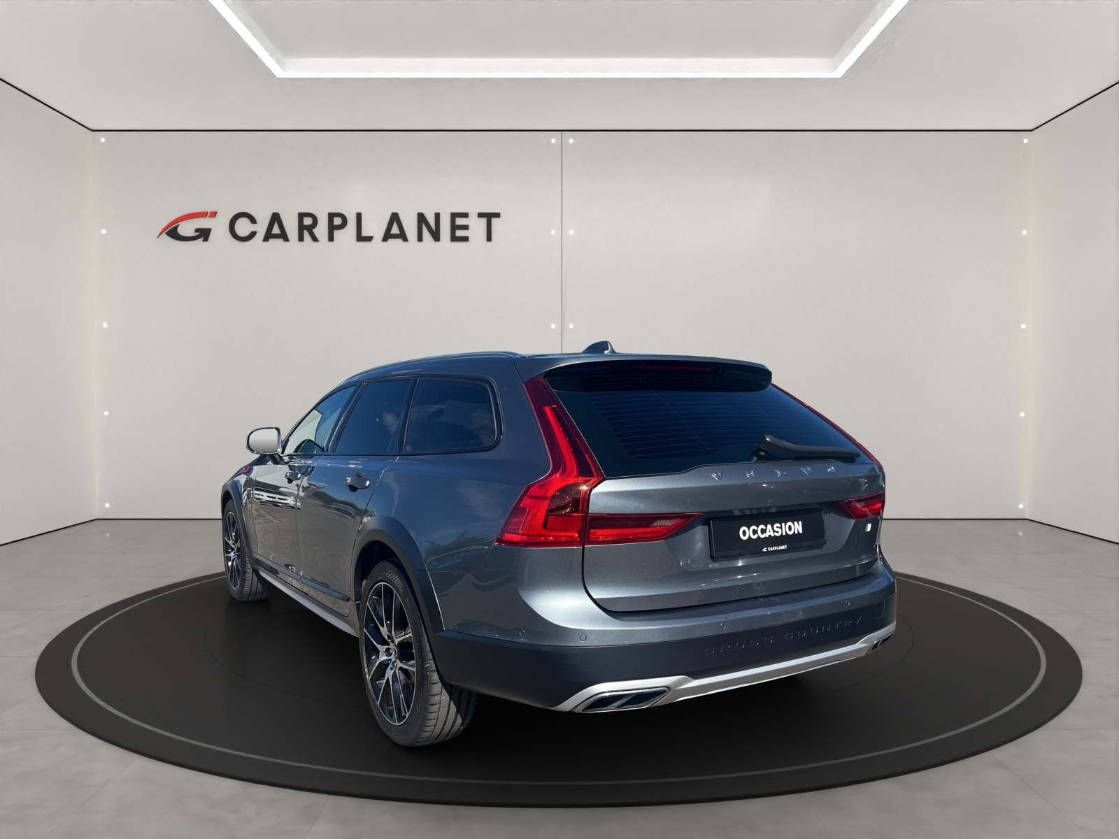VOLVO V90 Cross Country 2.0 D5 Pro AWD-image-6