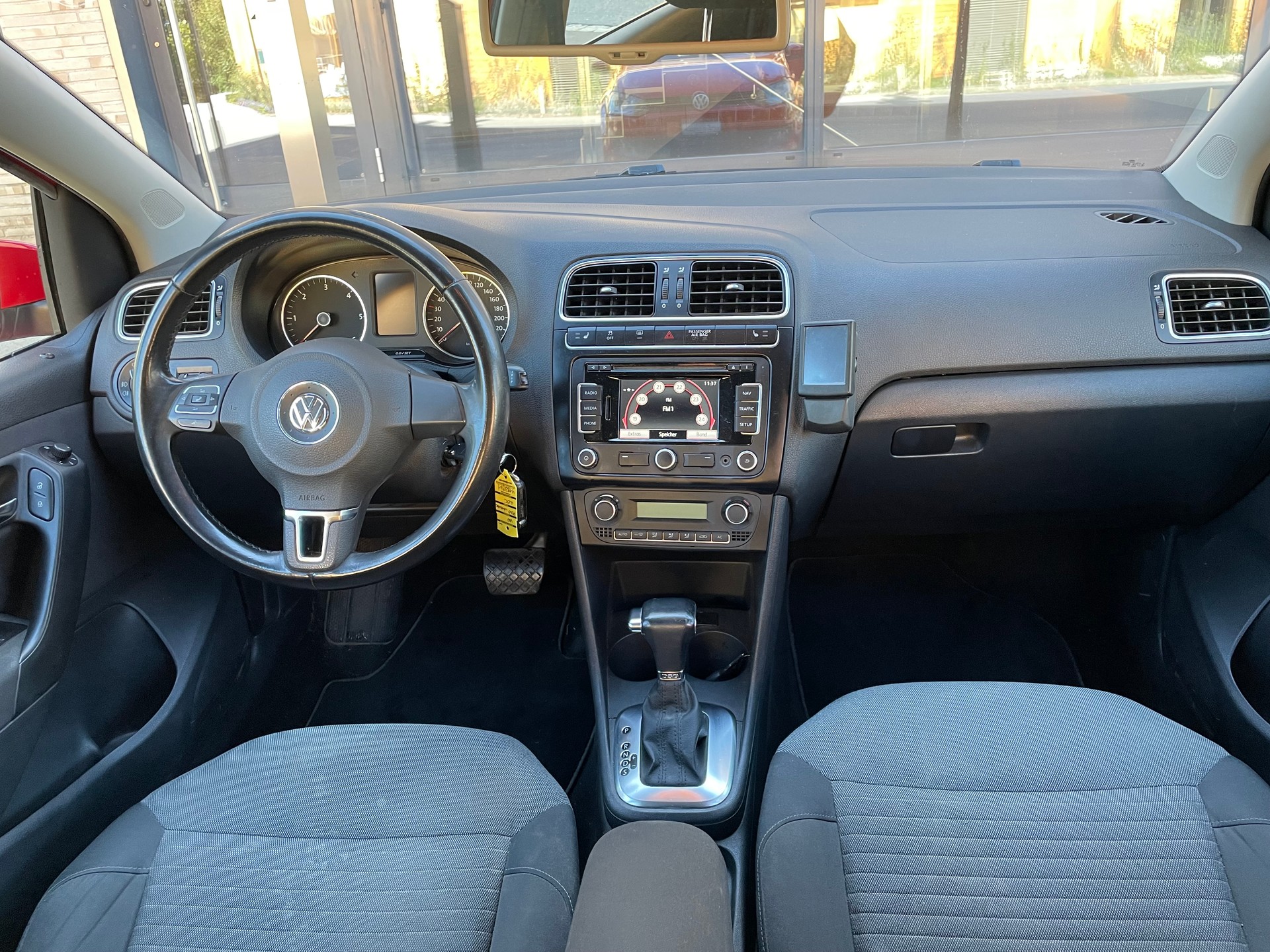 VW Polo 1.6 TDI Comfortline DSG-image-15