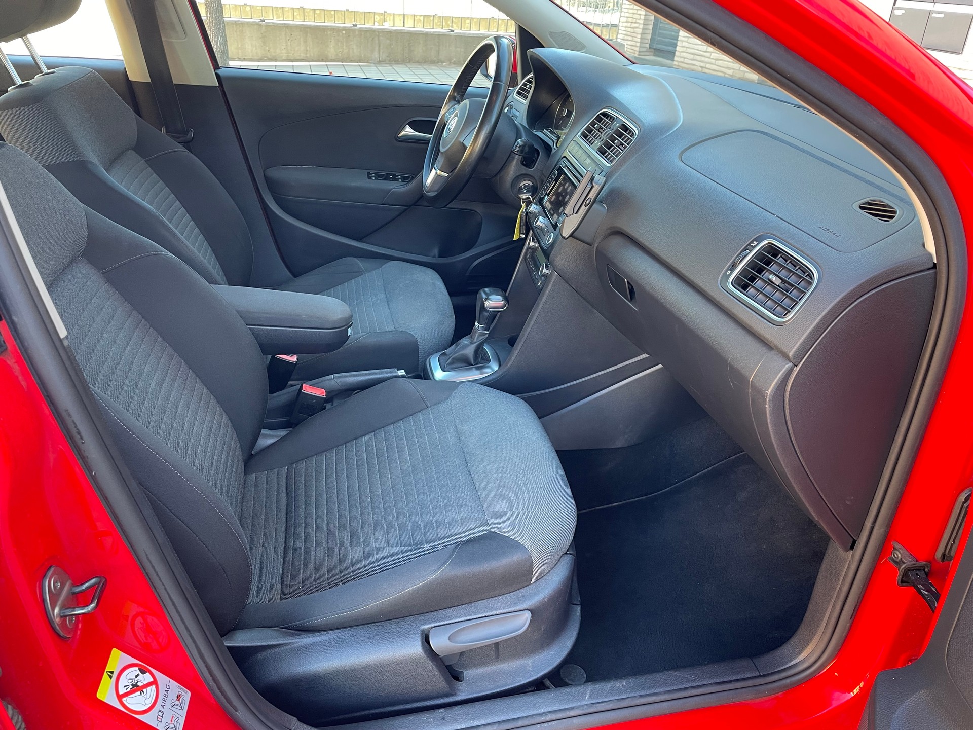 VW Polo 1.6 TDI Comfortline DSG-image-14