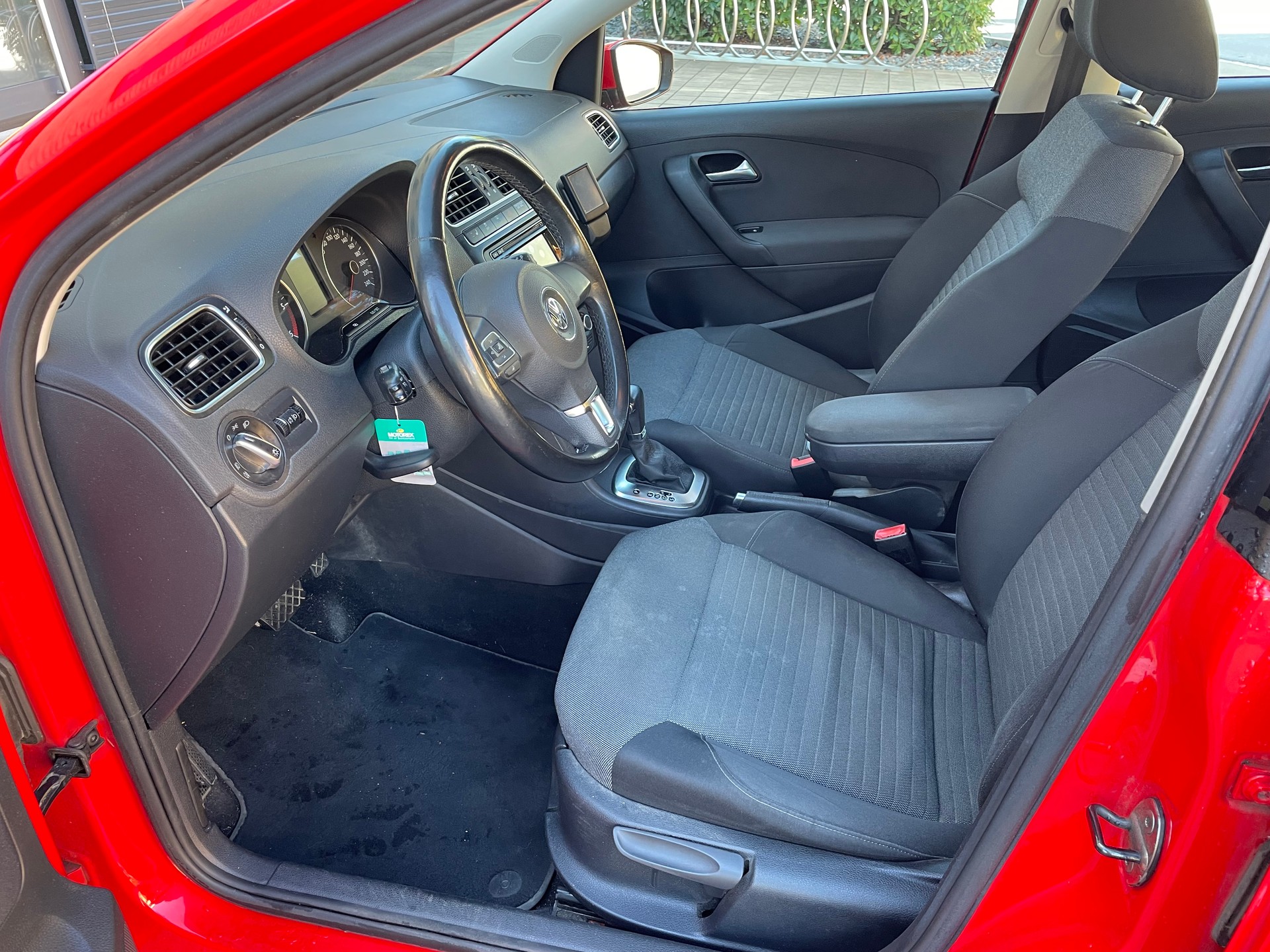 VW Polo 1.6 TDI Comfortline DSG-image-13
