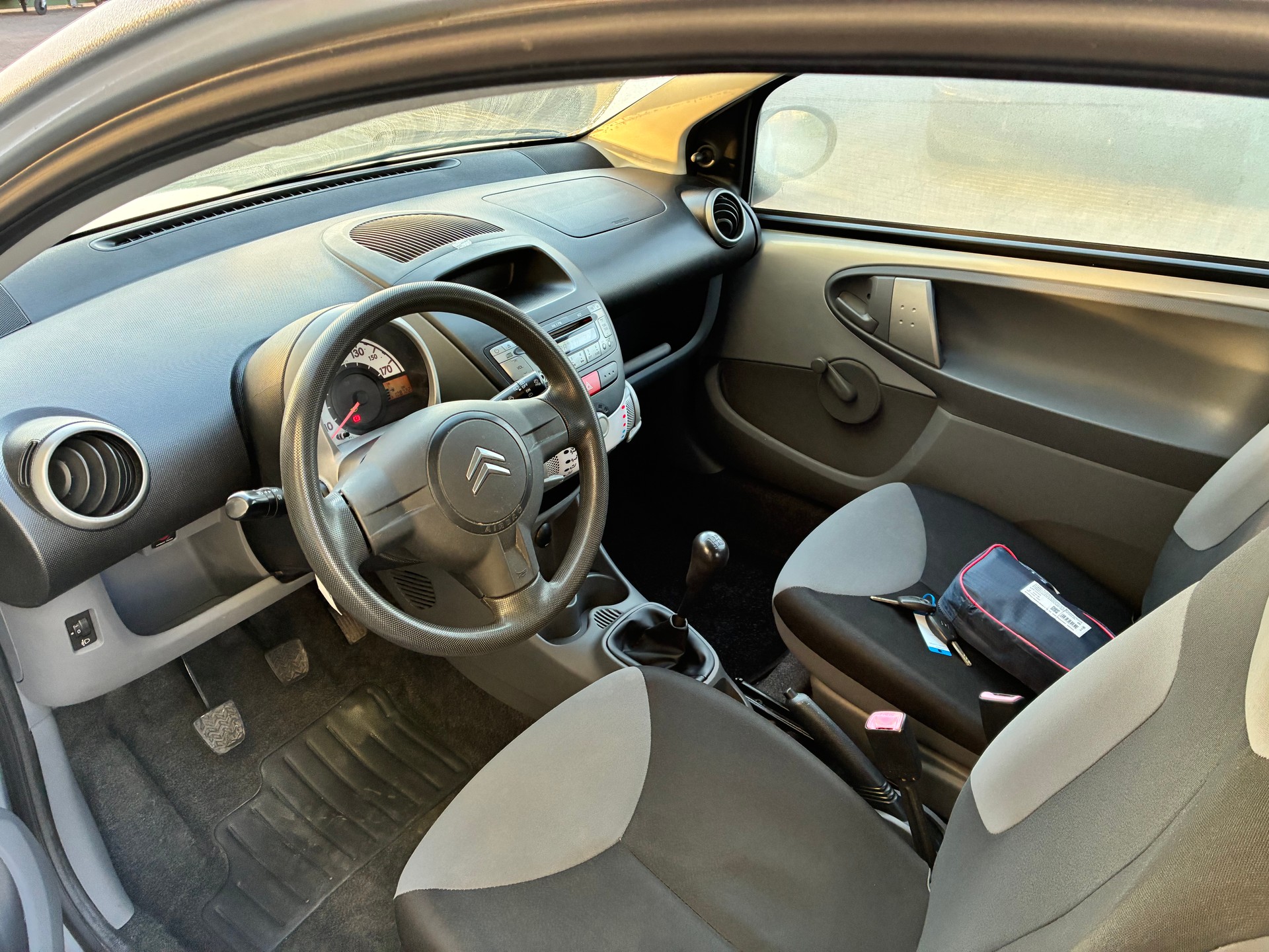 CITROEN C1 1.0i Essentiel (X)-image-5