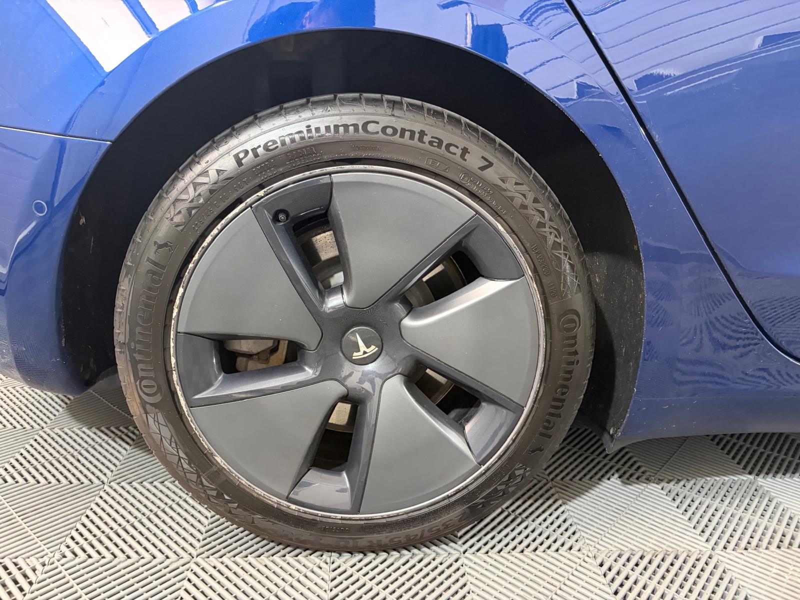 TESLA Model 3 Long Range Dual Motor AWD-image-27