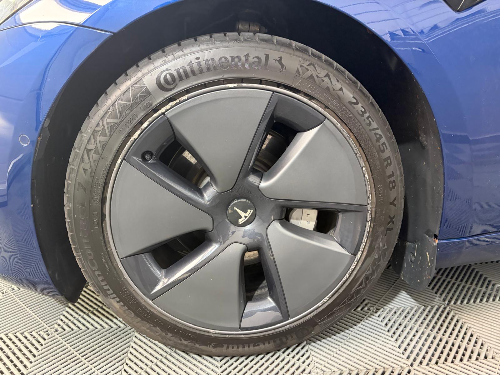 TESLA Model 3 Long Range Dual Motor AWD-image-26